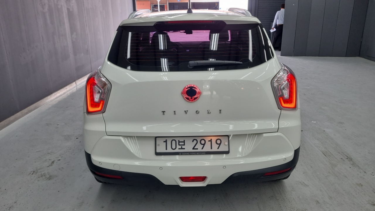KG Mobility (SsangYong) Tivoli Armour 2018 — 15