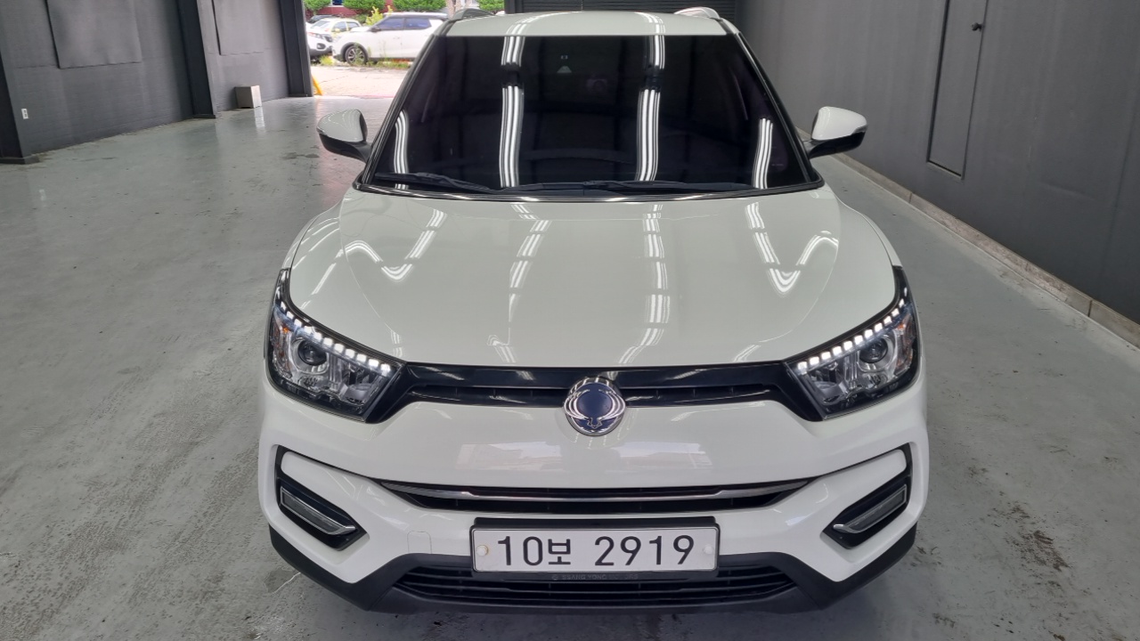 KG Mobility (SsangYong) Tivoli Armour 2018 — 2