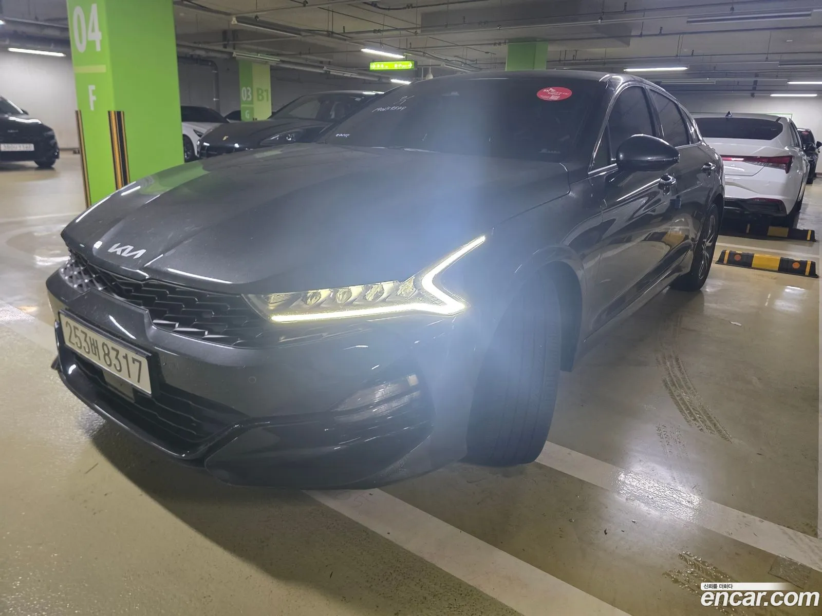 Kia K5 2023 — 4