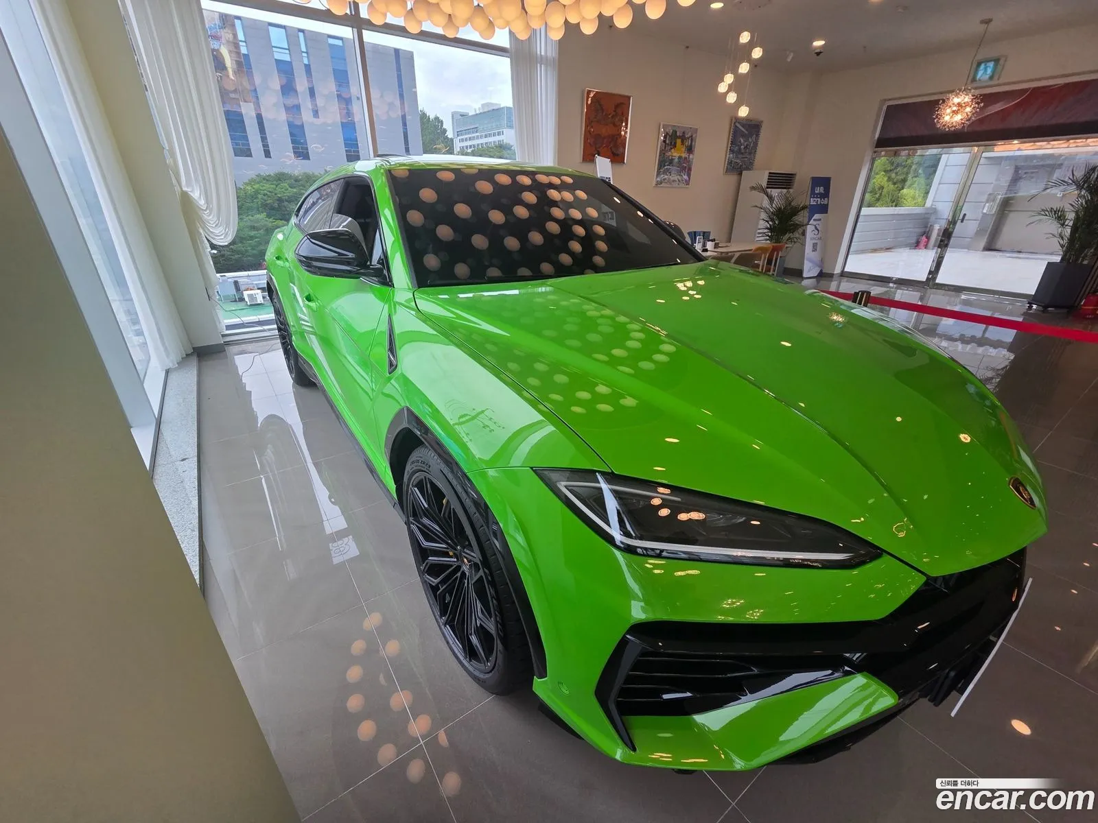 Lamborghini Urus 2026 — 16