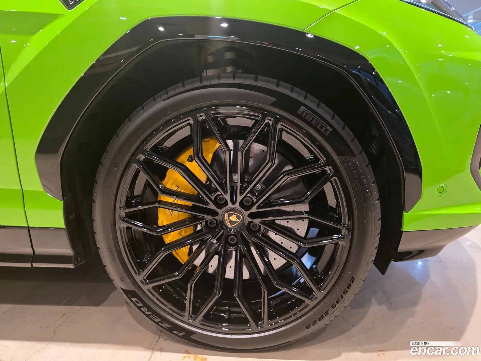 Lamborghini Urus 2026 — 11