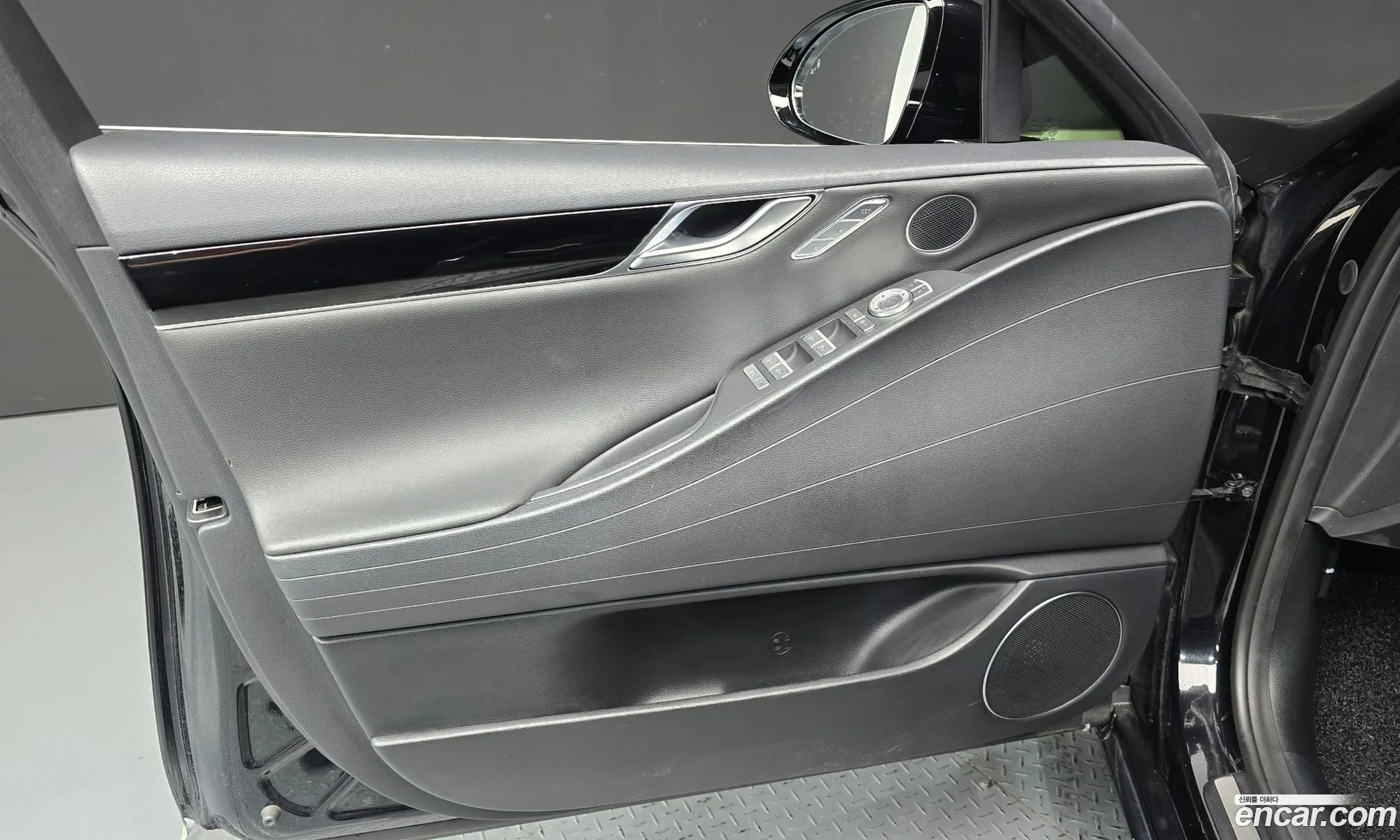 Genesis G80 2020 — 26