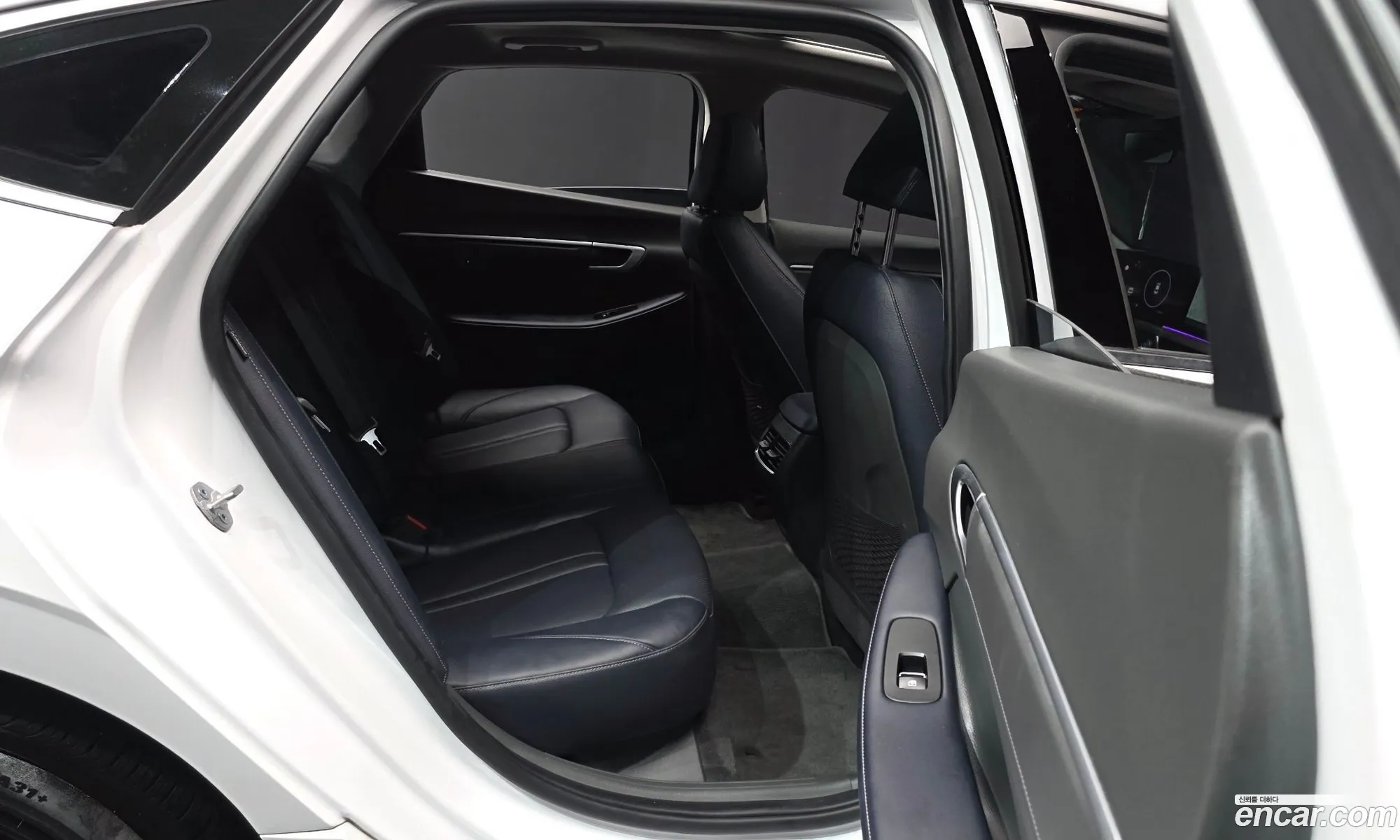 Hyundai Sonata the Edge 2023 — 4