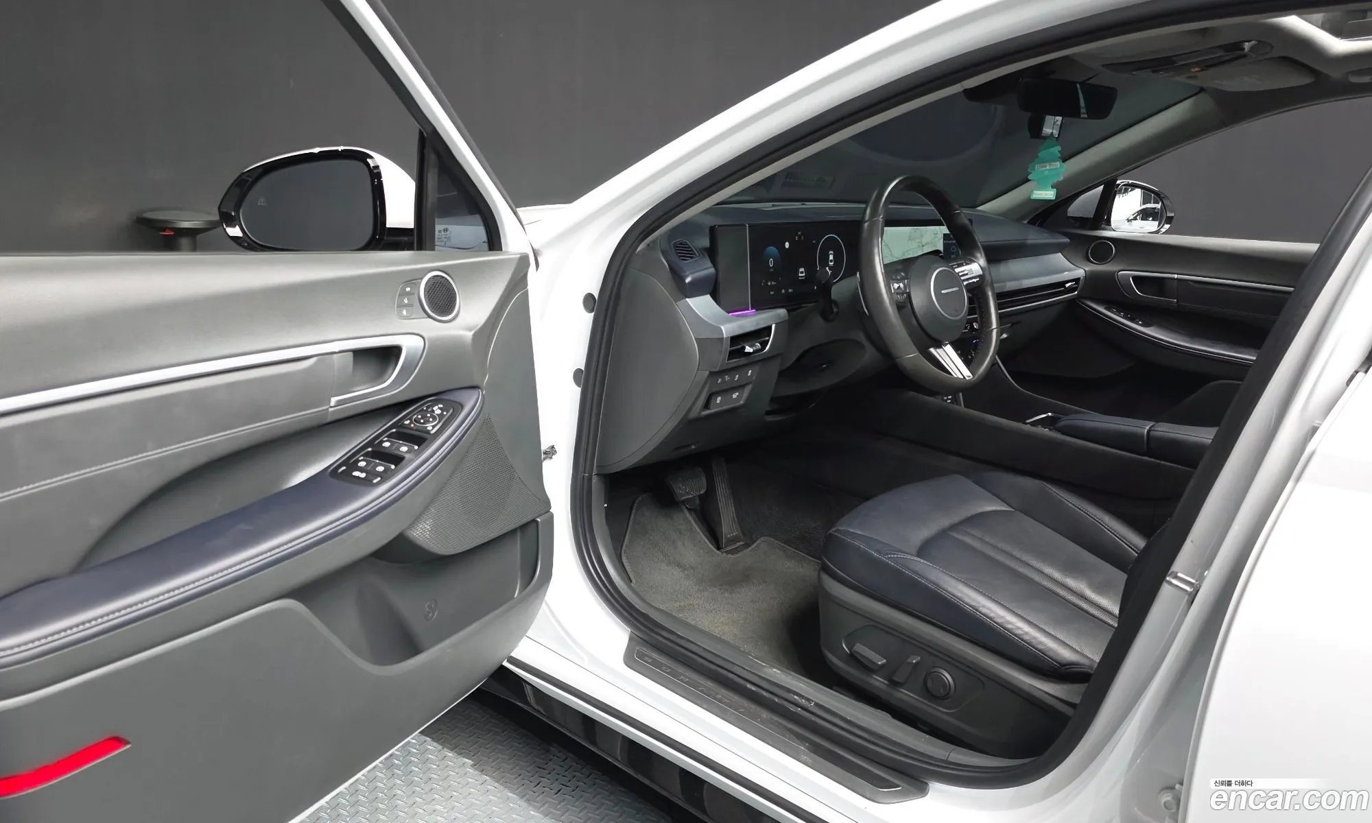Hyundai Sonata the Edge 2023 — 23
