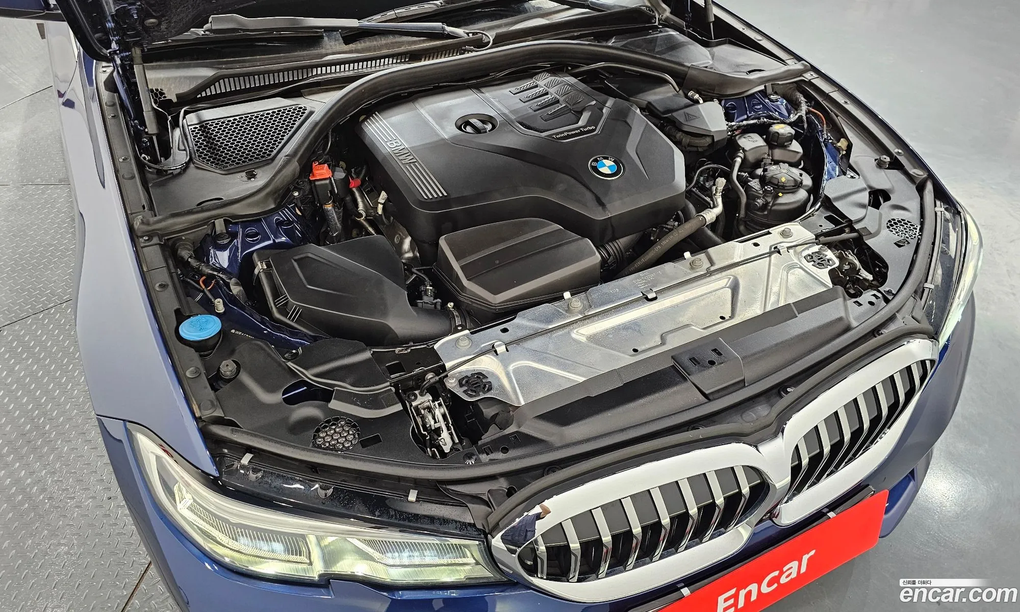 BMW 3 Series 2019 — 3