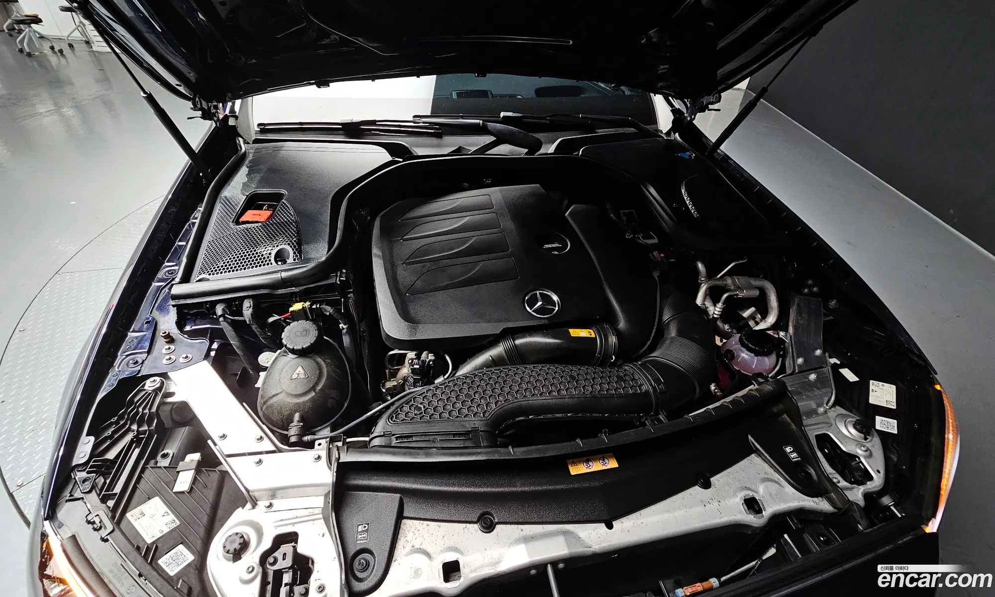 Mercedes-Benz E-Class W213 2022 — 12