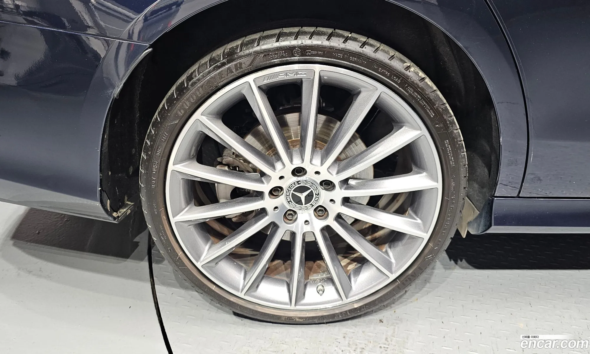 Mercedes-Benz E-Class W213 2022 — 26