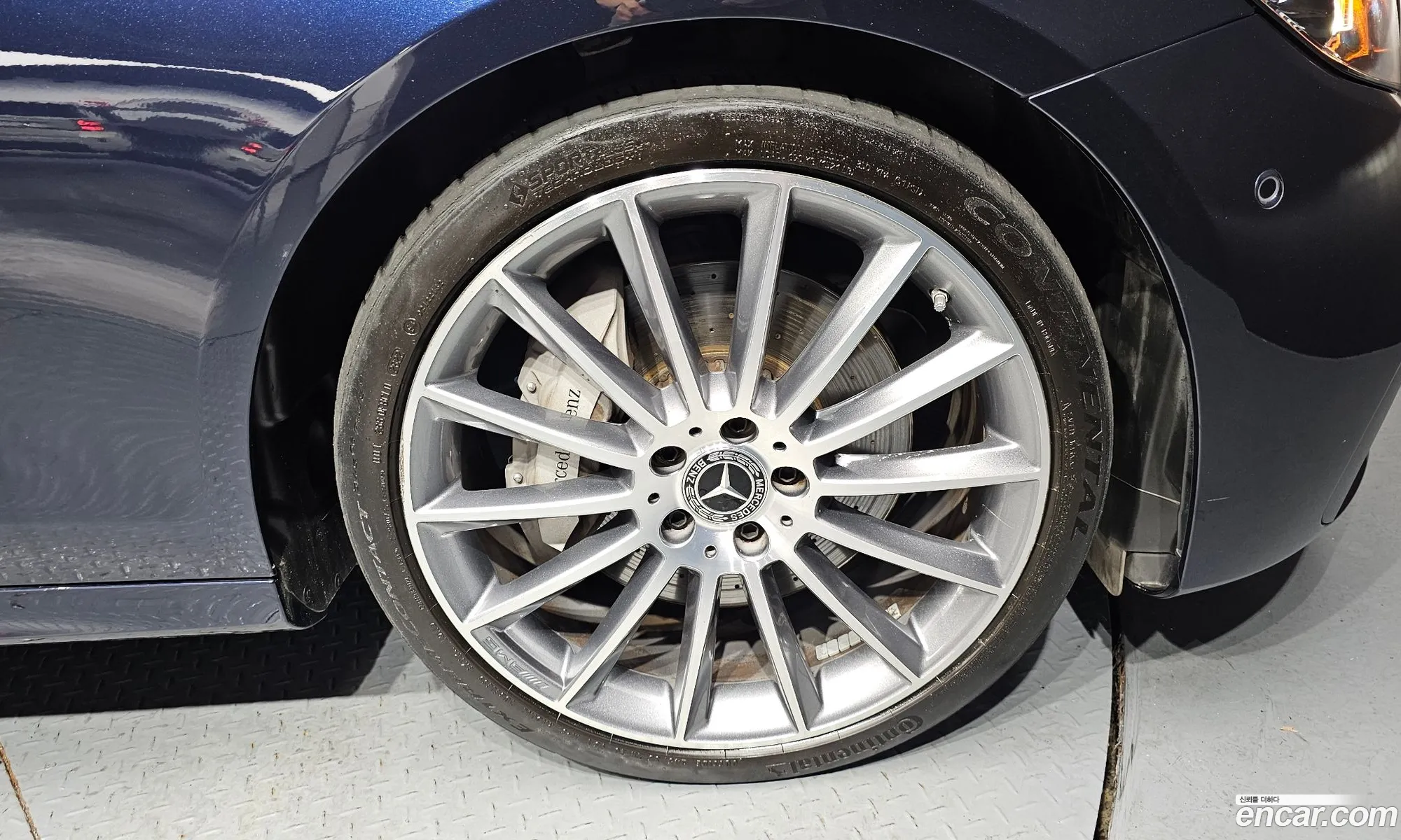Mercedes-Benz E-Class W213 2022 — 25