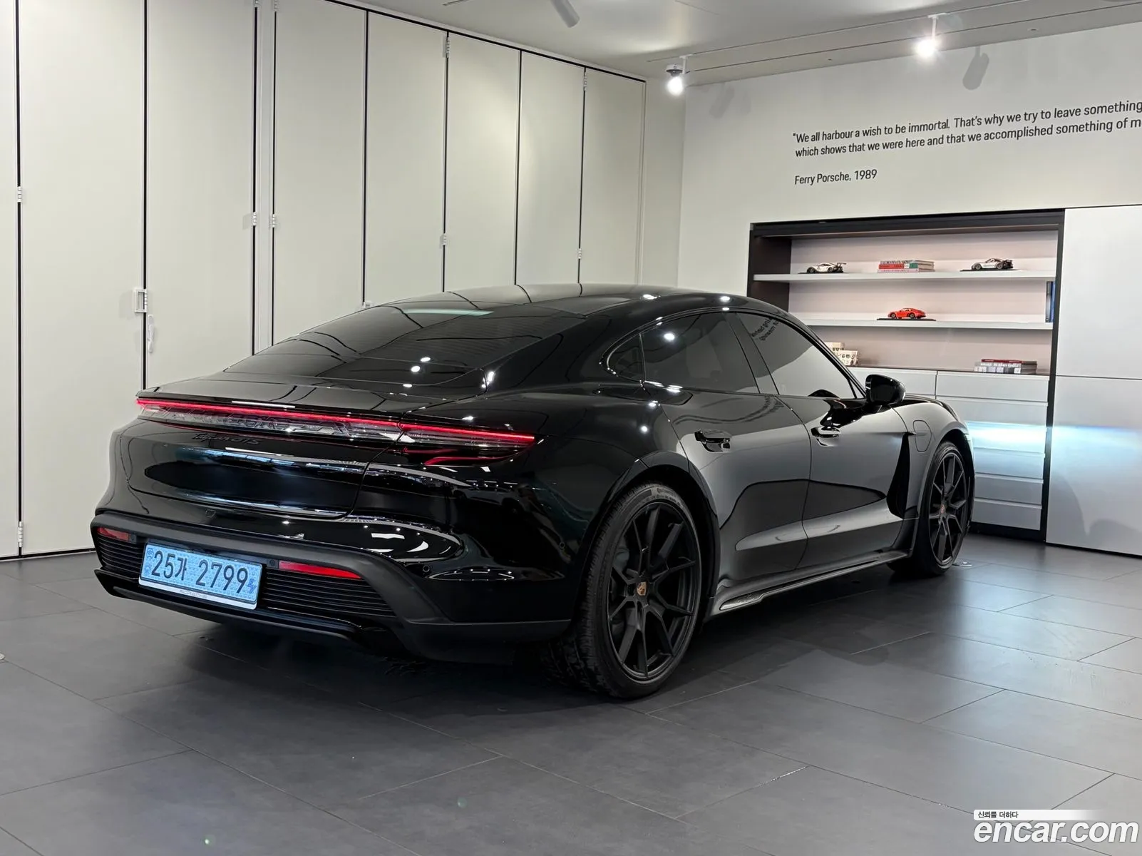 Porsche Taycan 2026 — 15