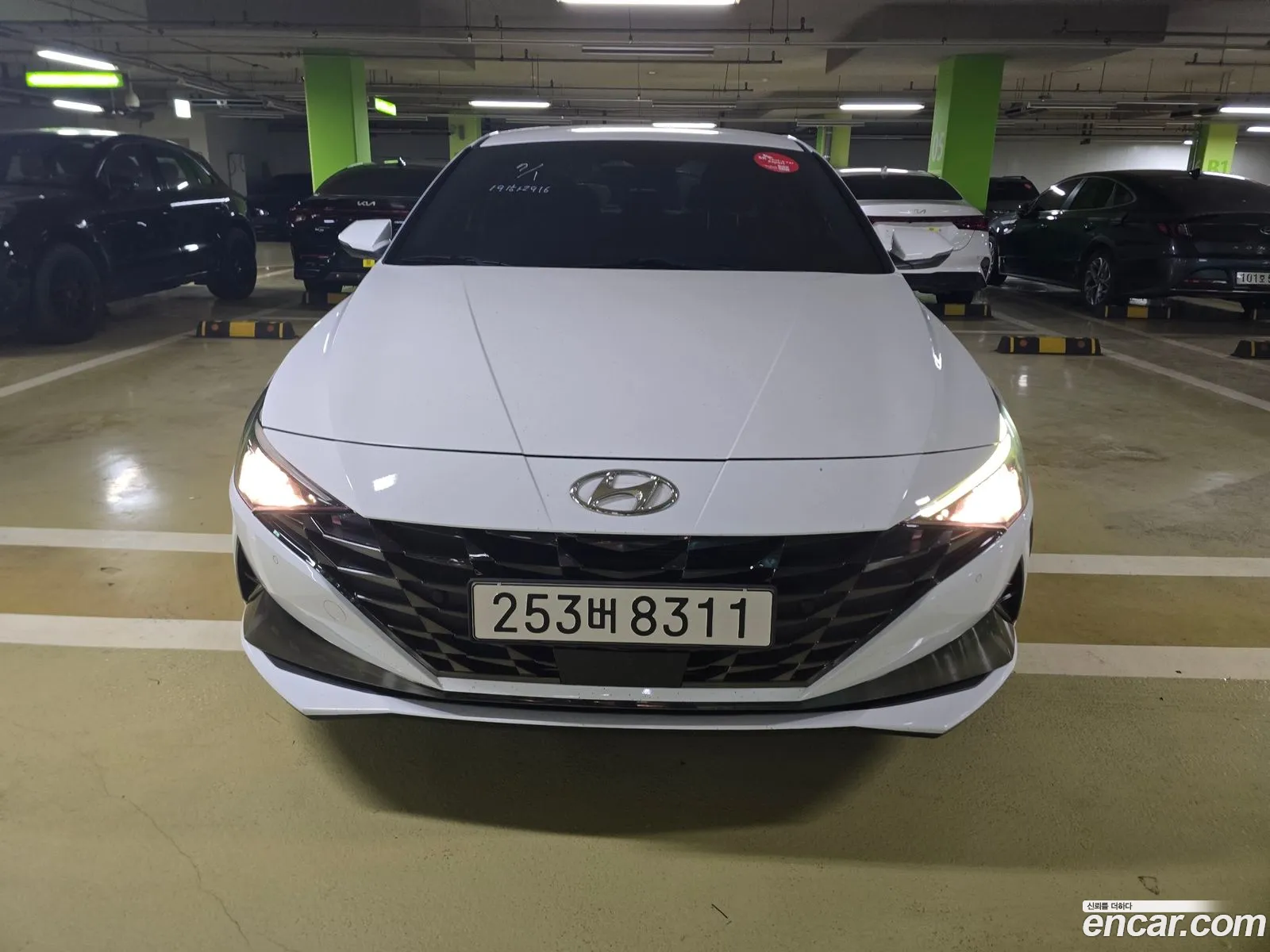 Hyundai Elantra 2022 — 2