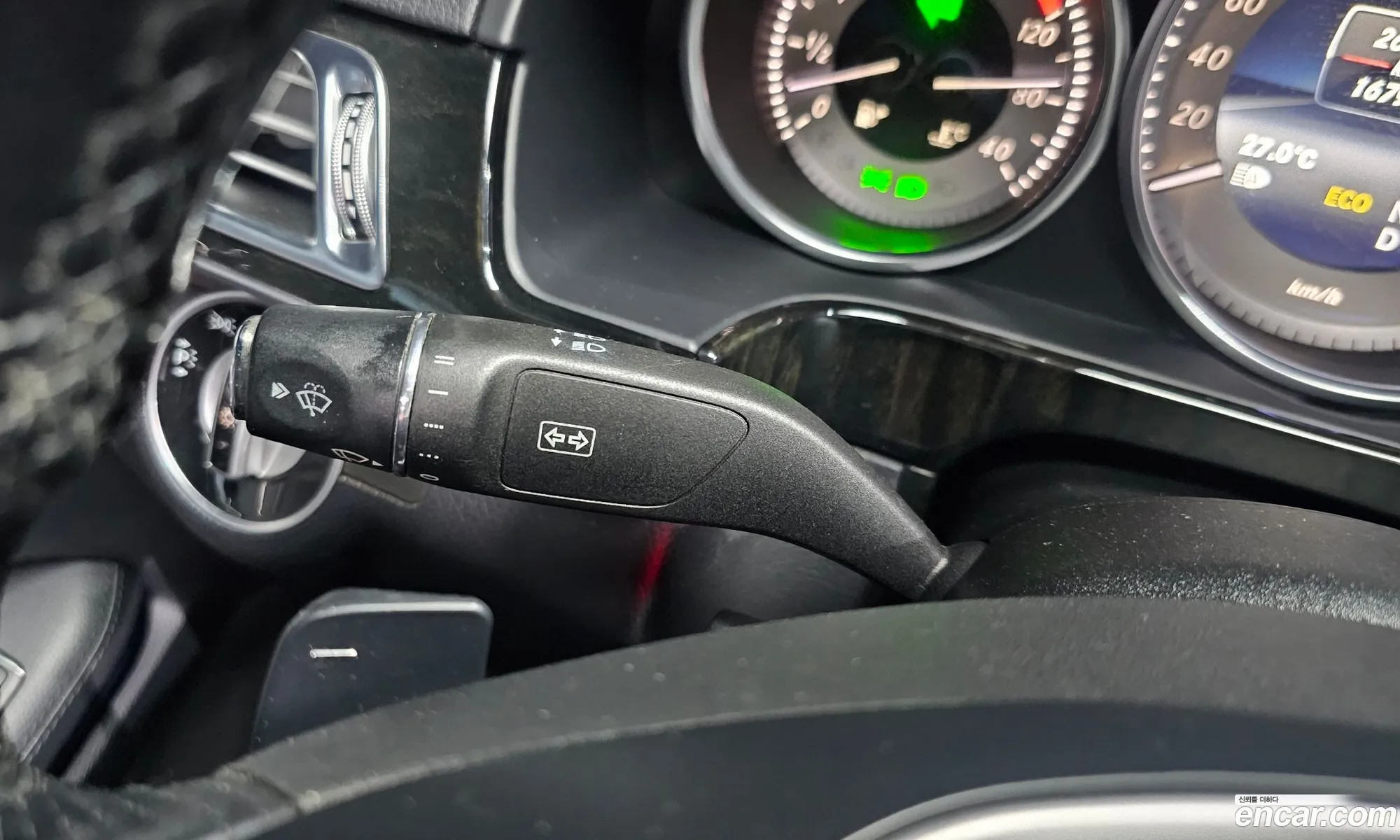 Mercedes-Benz E-Class W212 2013 WDDHF8JB1EA857595 — 31