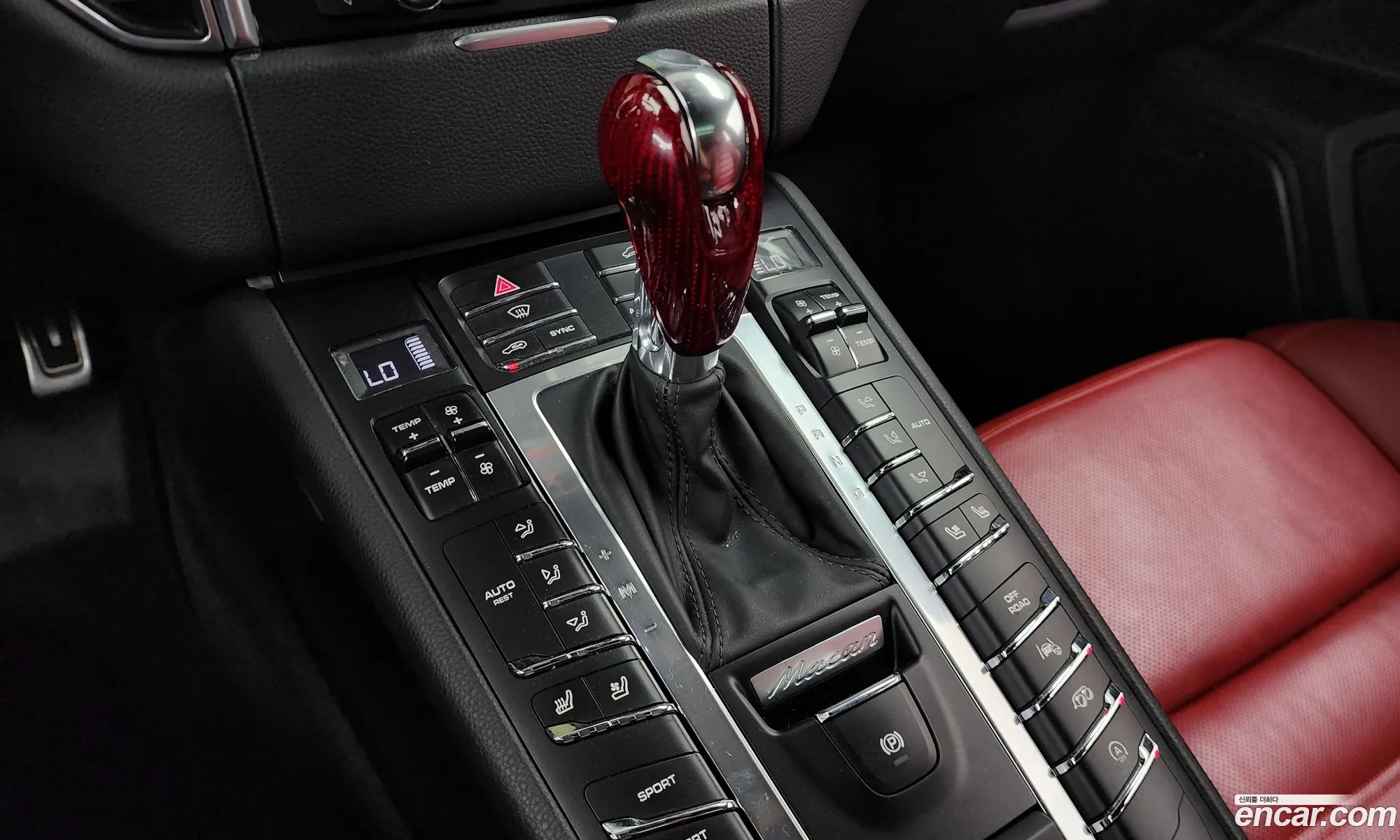 Porsche Macan 2015 WP1AF2953FLB96065 — 18