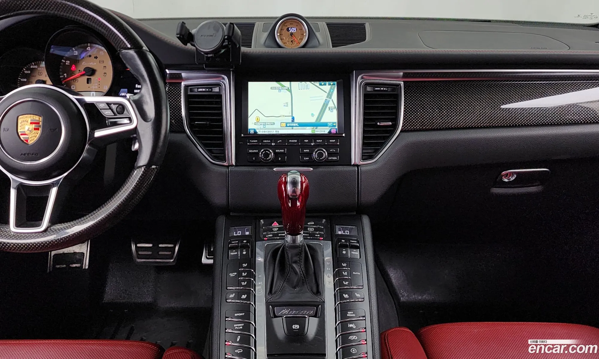 Porsche Macan 2015 WP1AF2953FLB96065 — 16