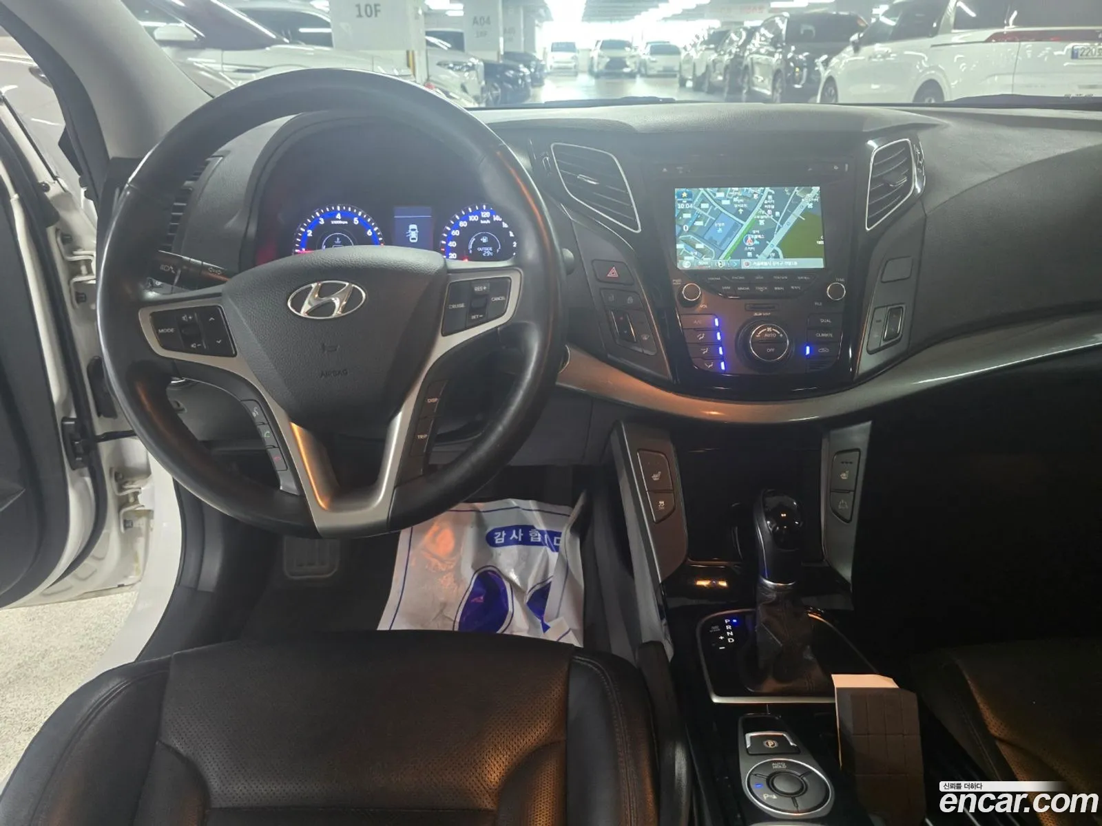 Hyundai i40 Saloon 2014 — 16