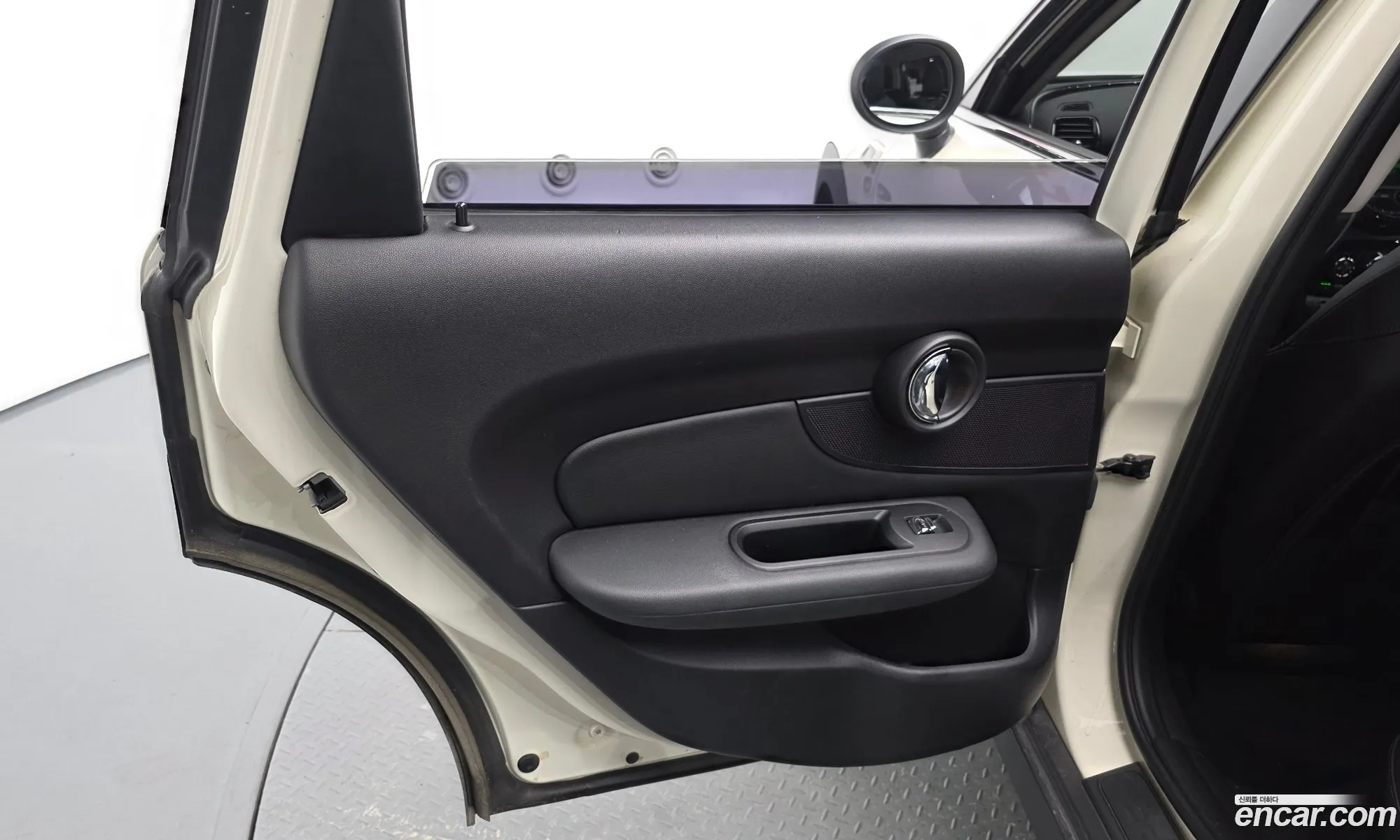 Mini Cooper D Clubman 2019 — 24