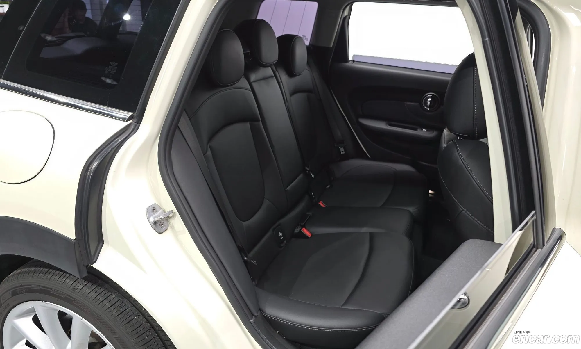 Mini Cooper D Clubman 2019 — 13