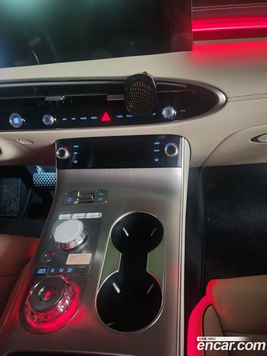Genesis GV70 2024 — 10