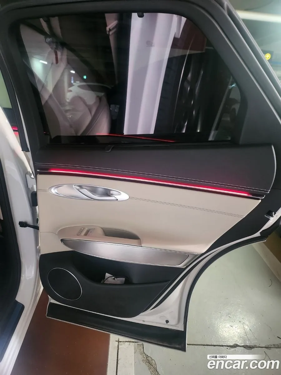 Genesis GV70 2024 — 17