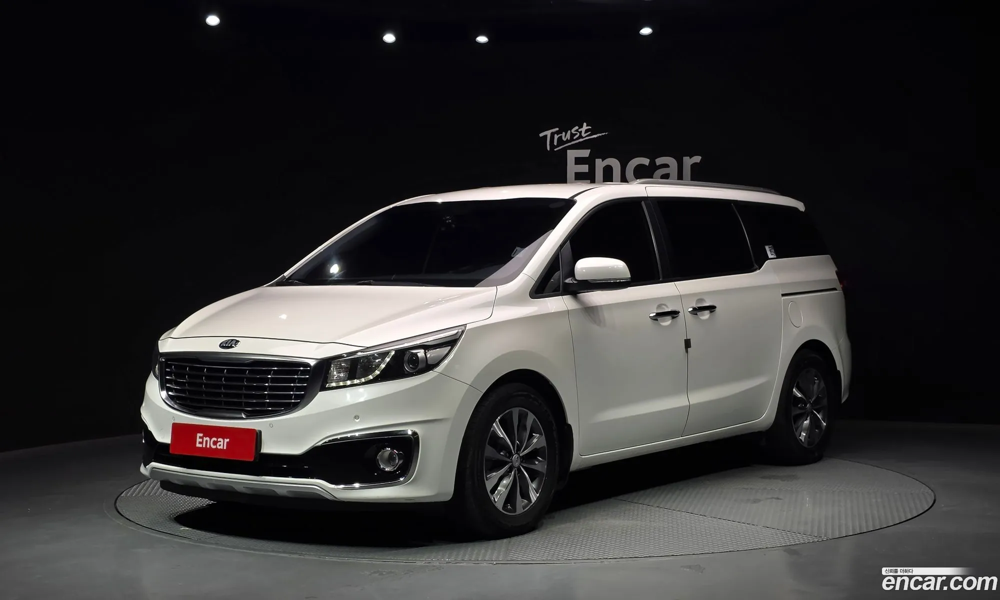 Kia Carnival 2016 — 16