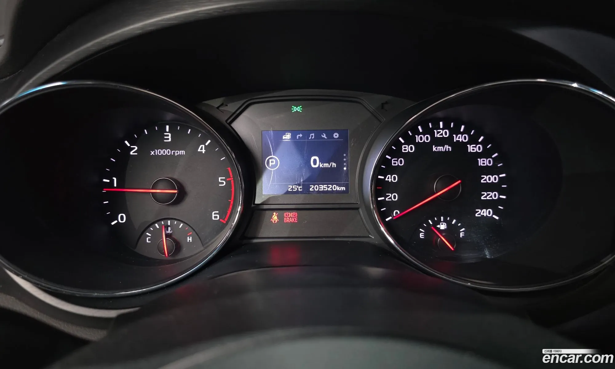 Kia Carnival 2016 — 2