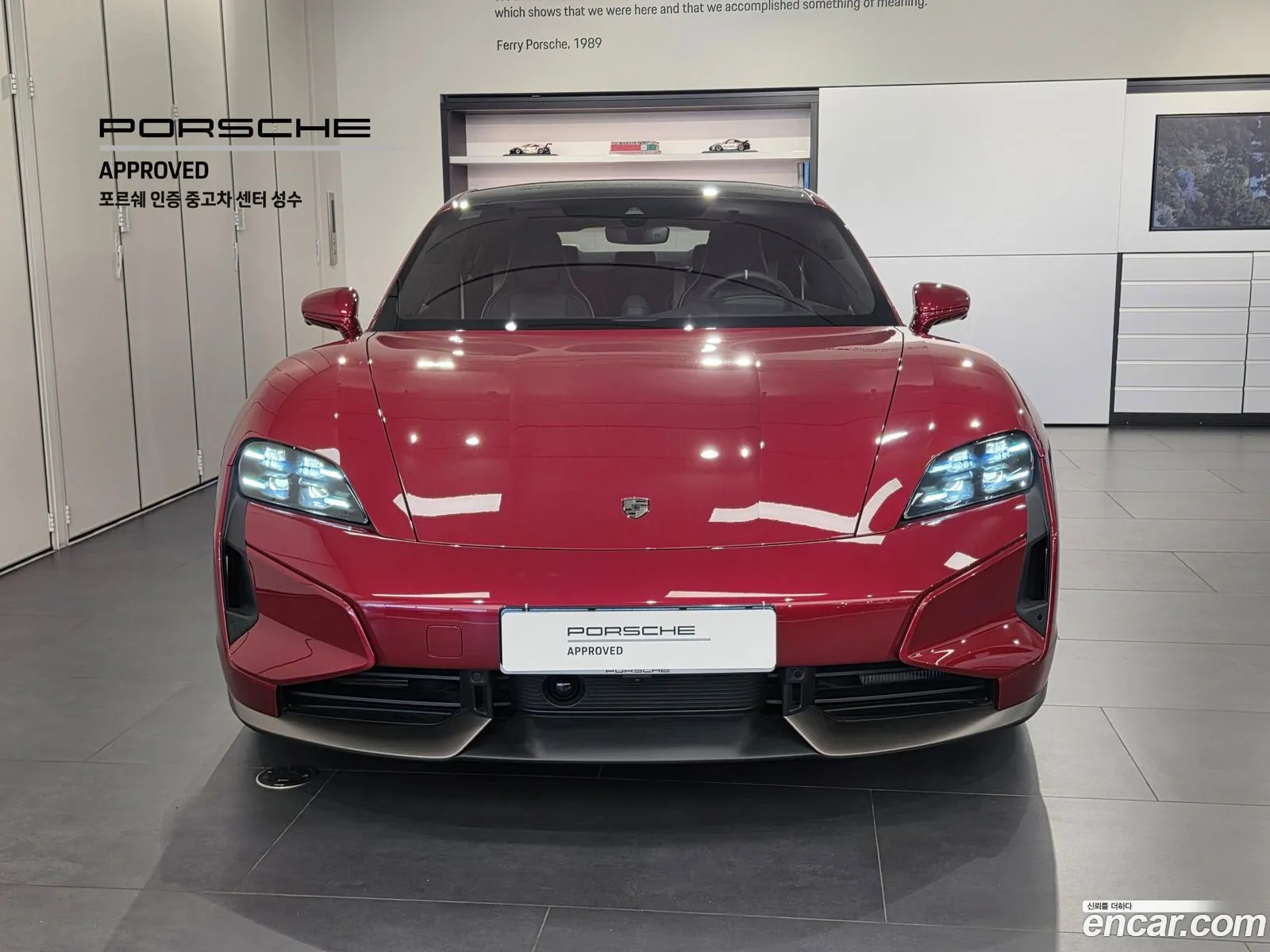 Porsche Taycan 2025 — 19
