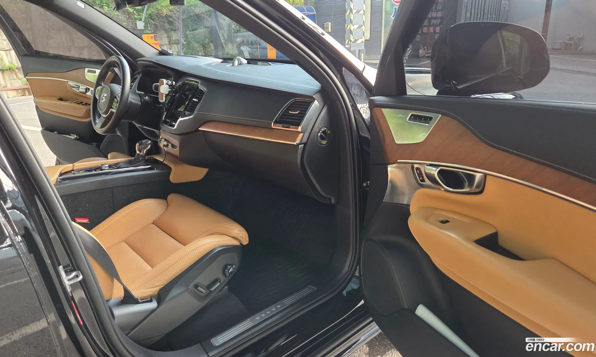 Volvo XC90 2020 — 13