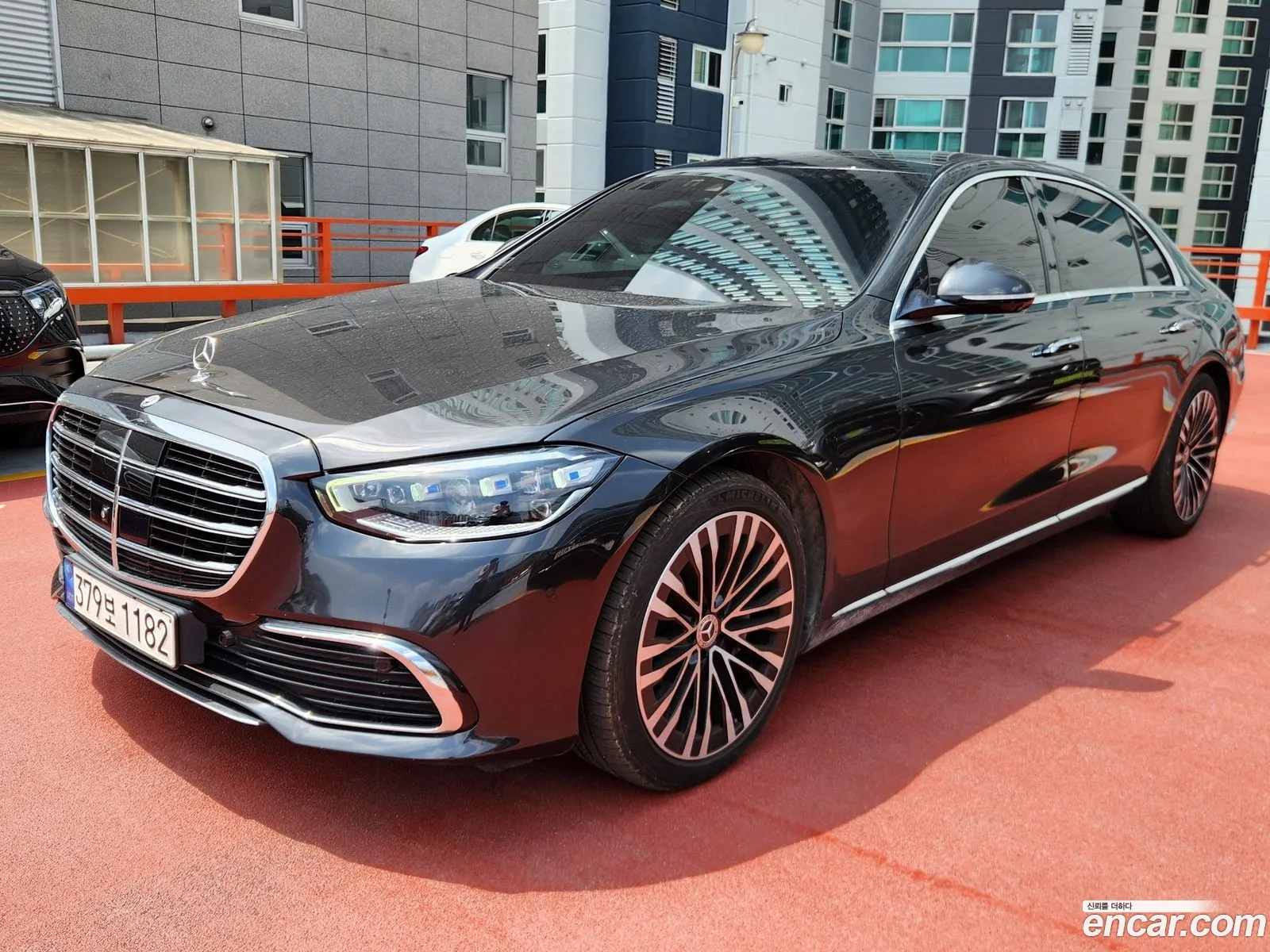 Mercedes-Benz S-Class W223 2022 — 18