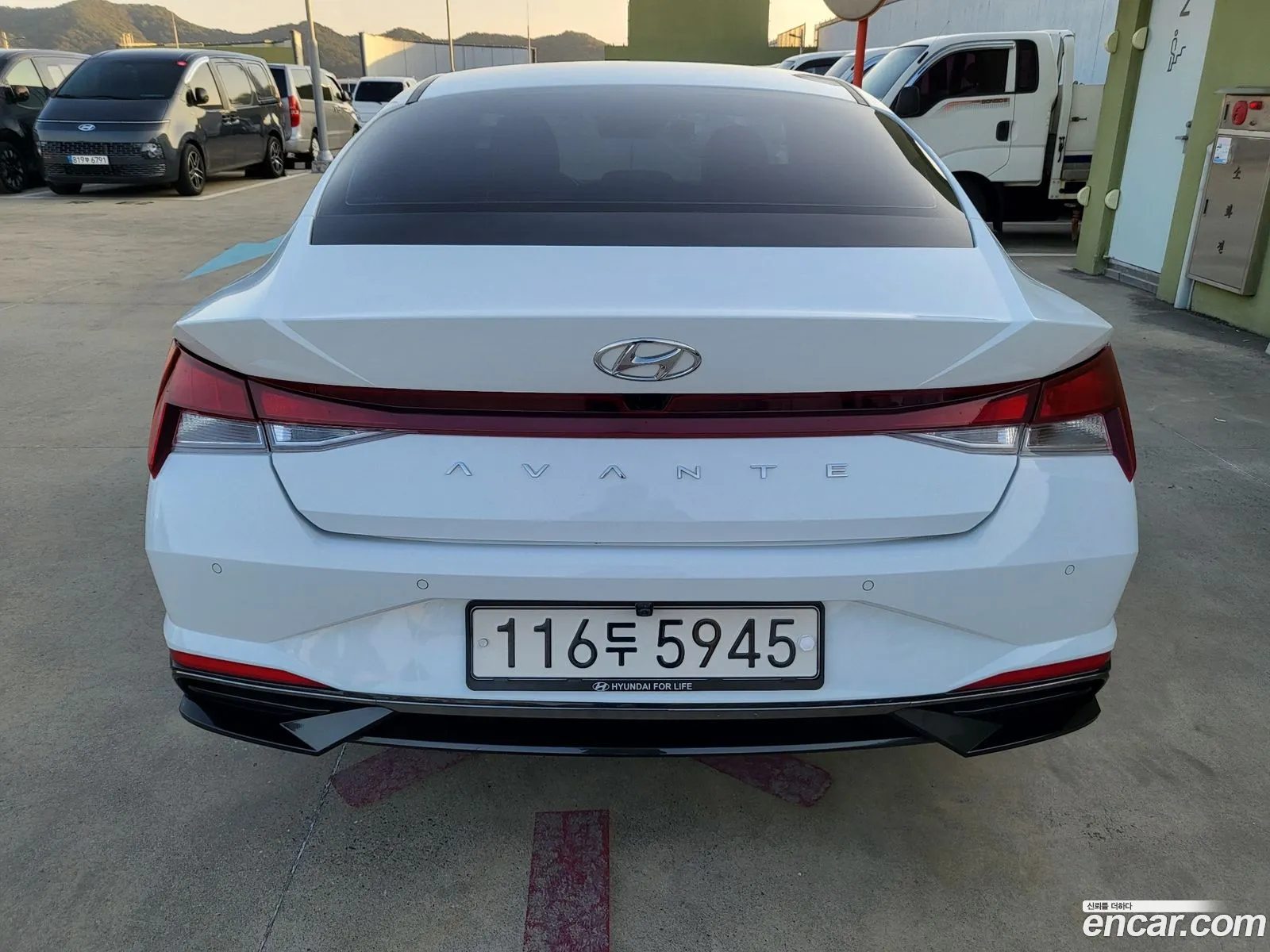 Hyundai Elantra 2021 — 4