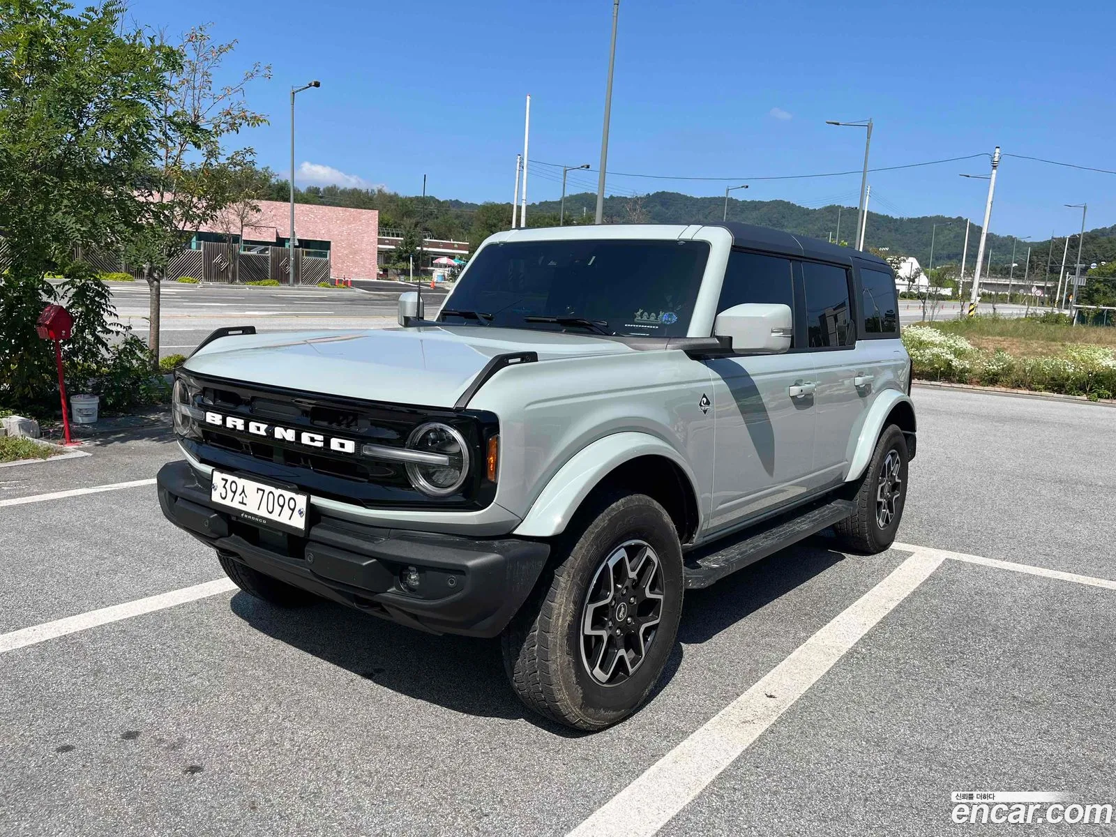 Ford Bronco 6th Gen 2024 — 3