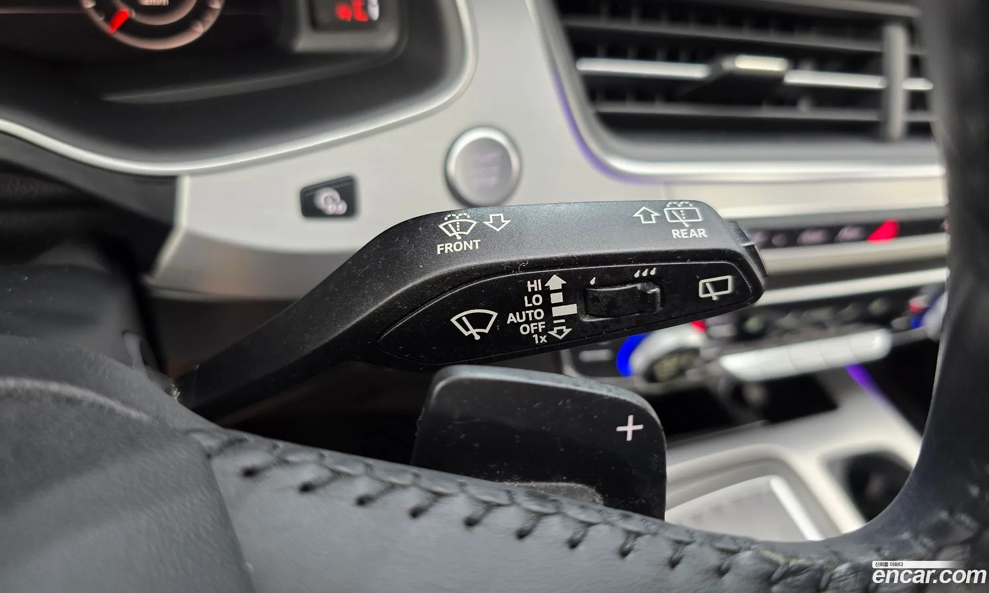 Audi Q7 2019 WAUZZZ4M5KD042946 — 16