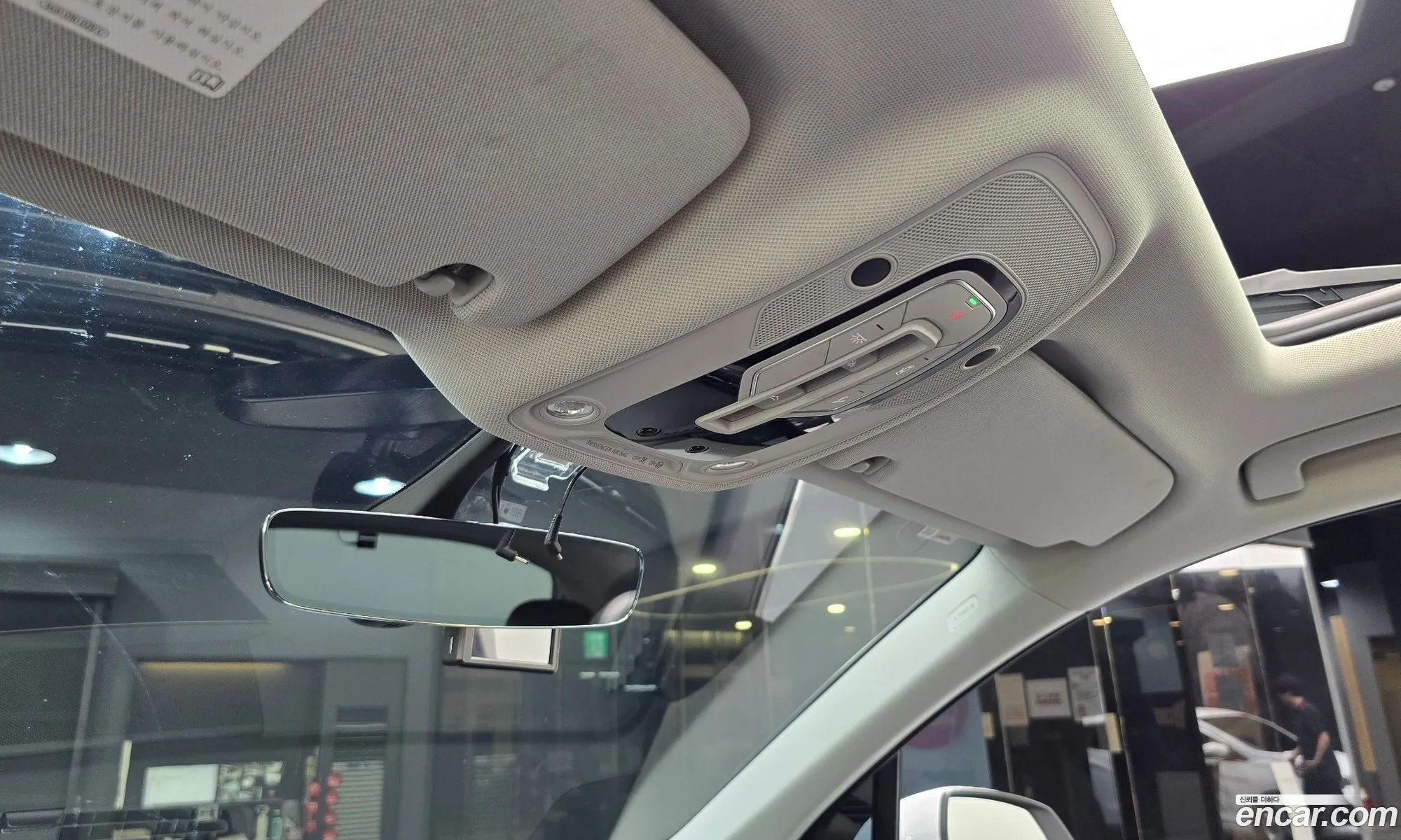Audi Q7 2019 WAUZZZ4M5KD042946 — 5