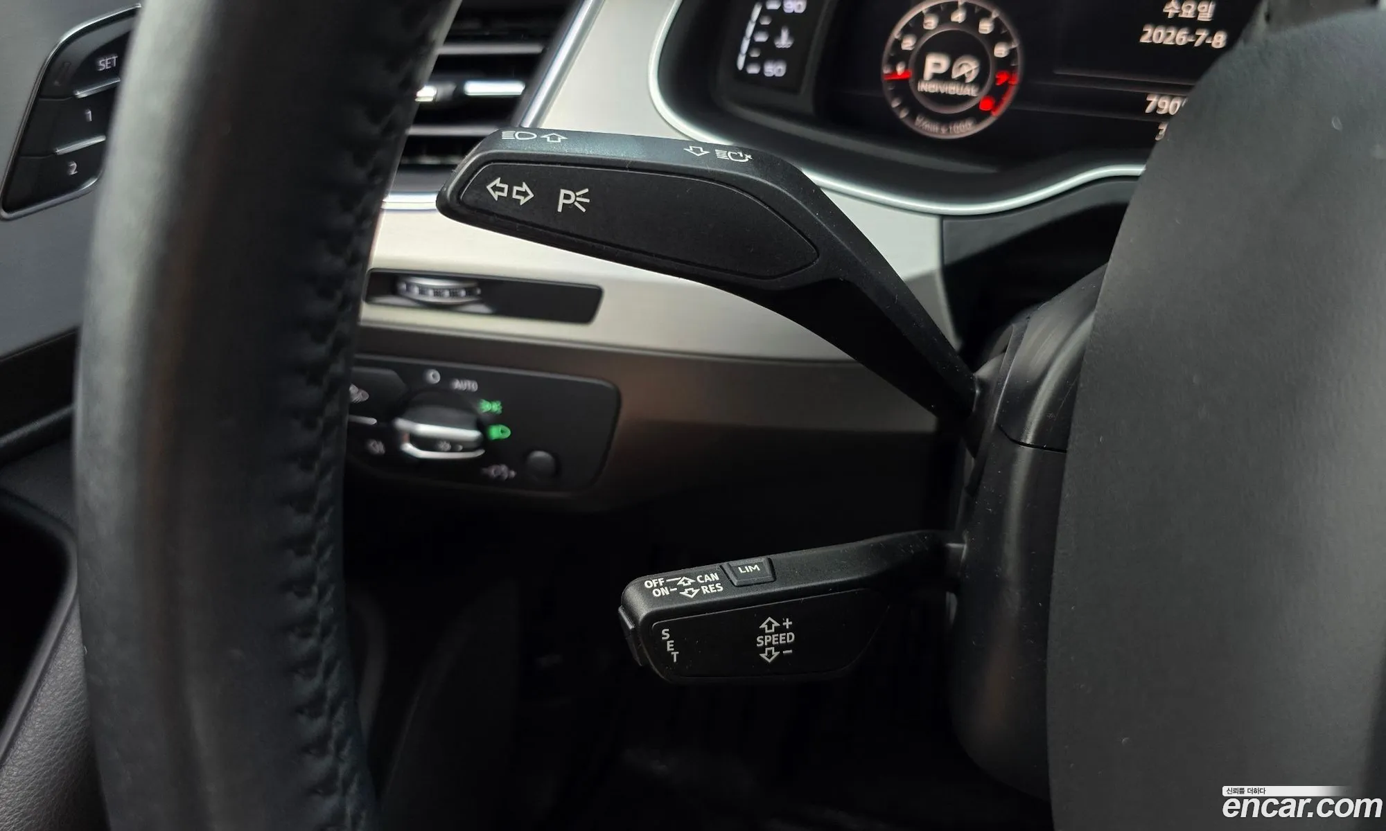 Audi Q7 2019 WAUZZZ4M5KD042946 — 9