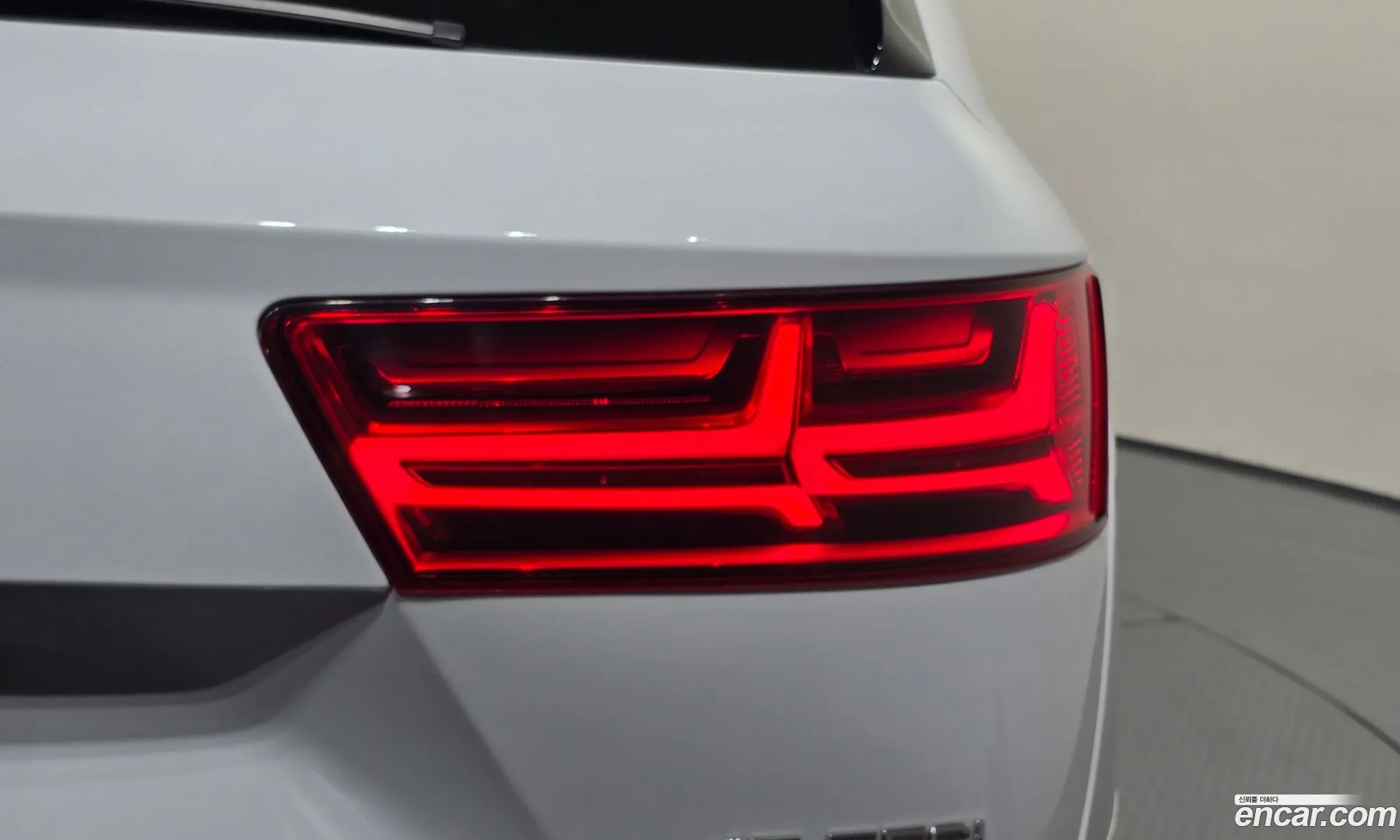 Audi Q7 2019 WAUZZZ4M5KD042946 — 2