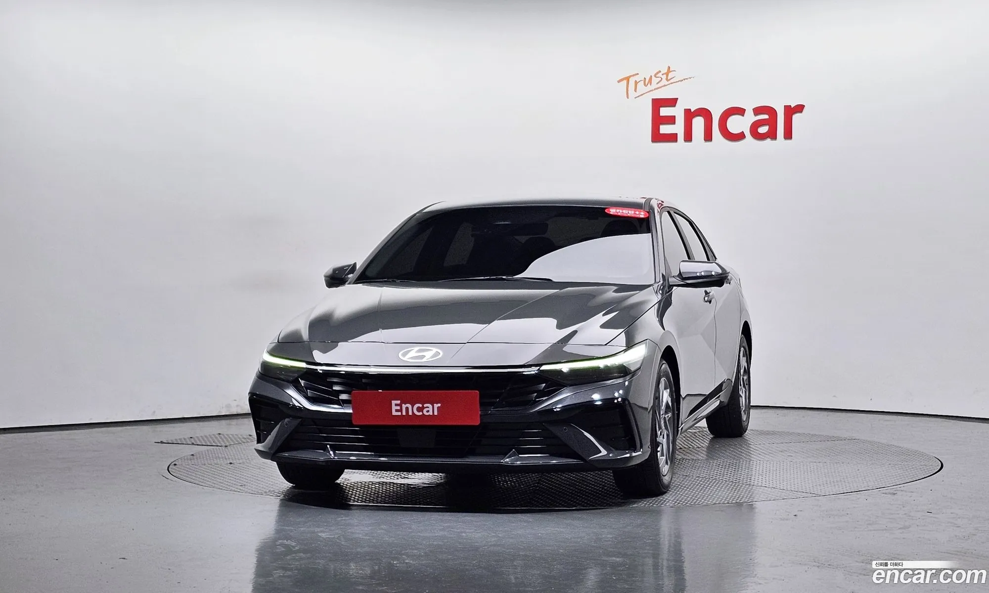 Hyundai Elantra 2023 — 28