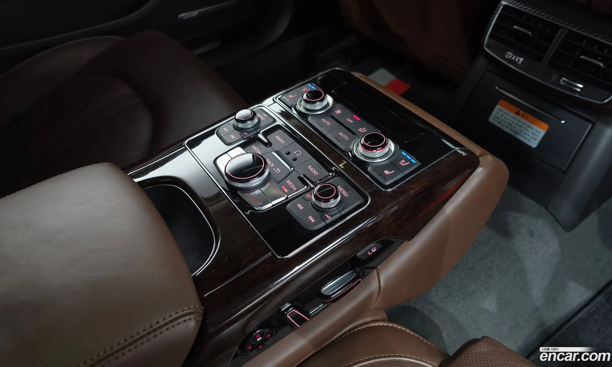 Audi A8 2014 — 20