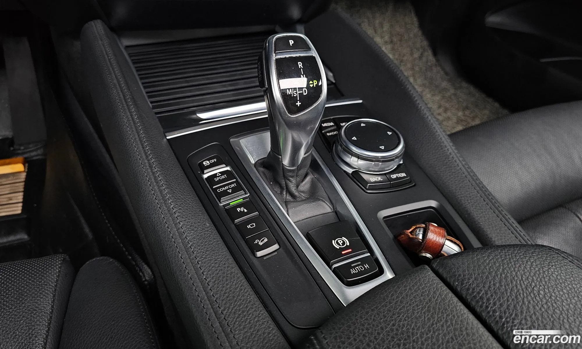 BMW X6 2016 WBAKV4100G0P73946 — 18