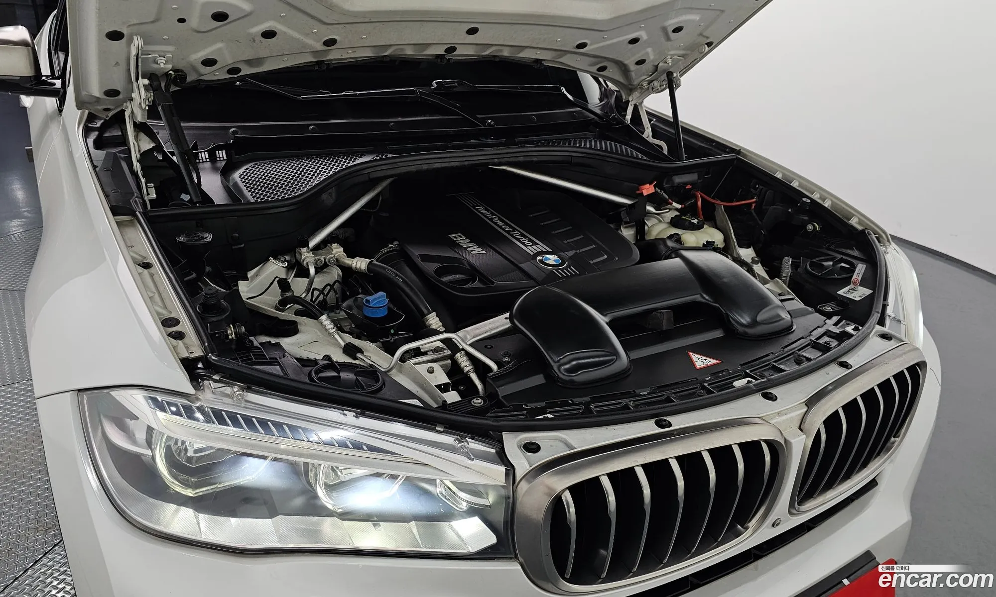 BMW X6 2016 WBAKV4100G0P73946 — 6