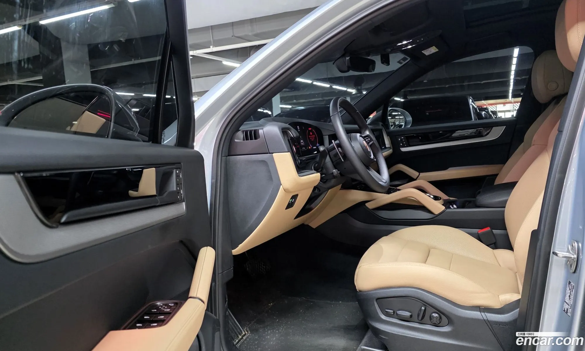 Porsche Cayenne 2025 — 16