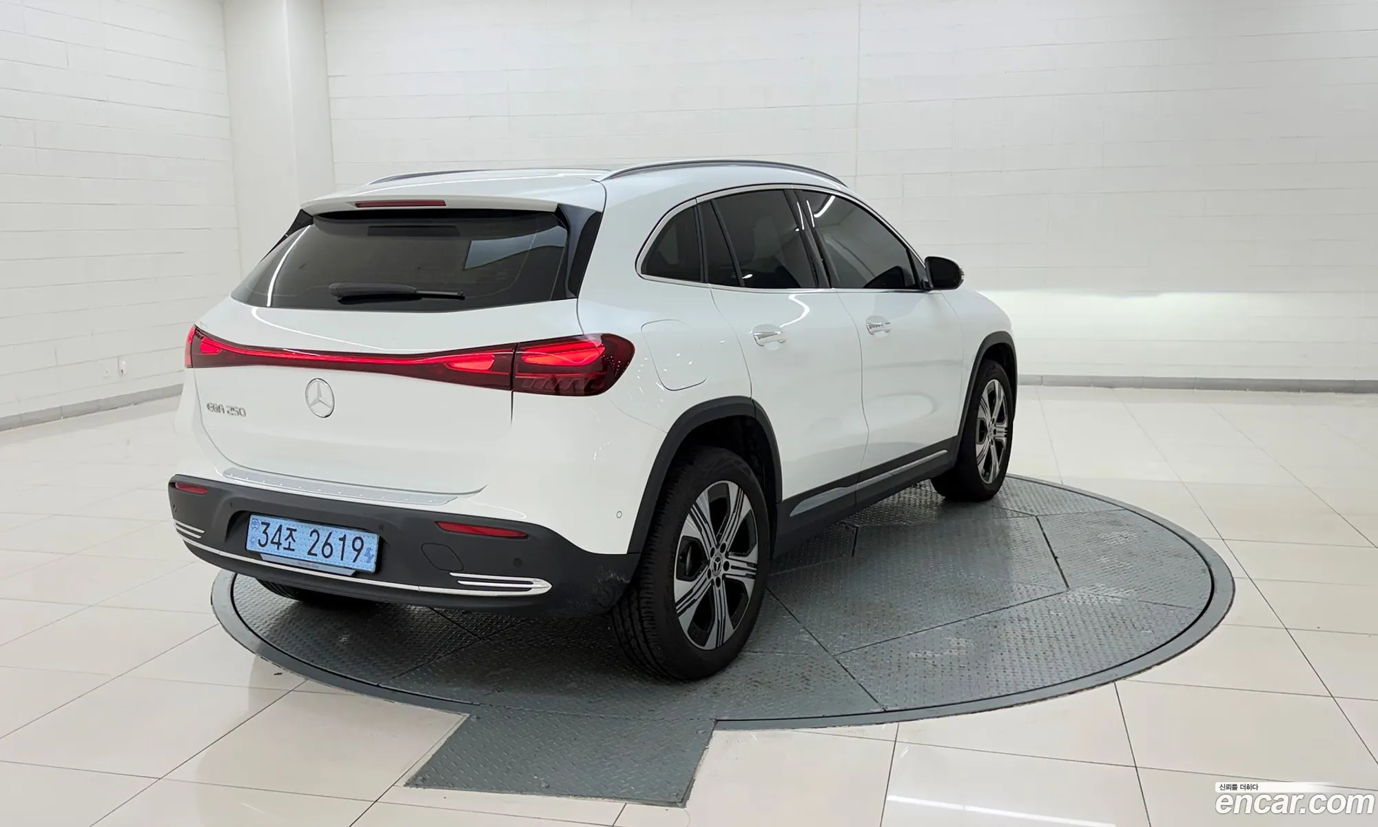 Mercedes-Benz EQA H243 2025 — 11