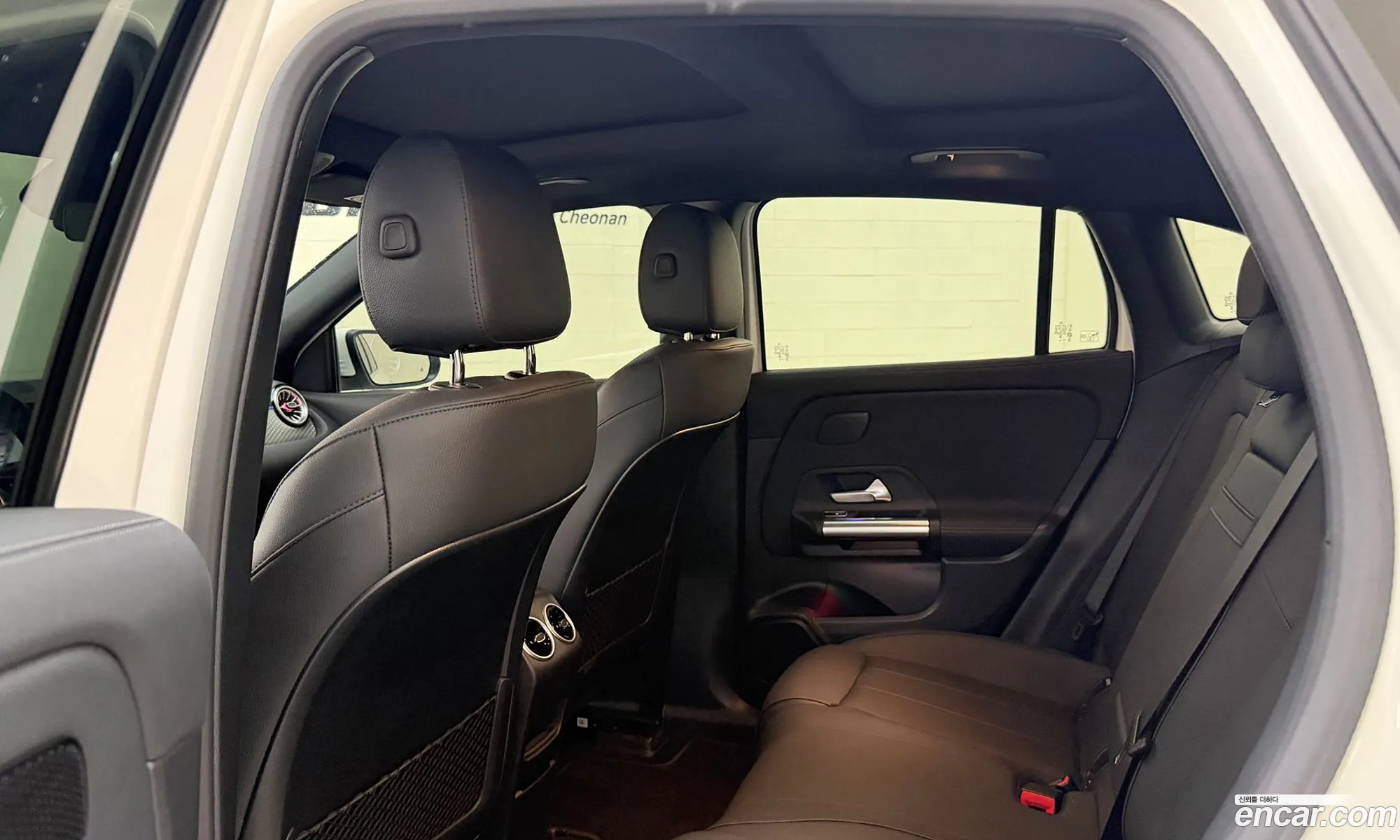Mercedes-Benz EQA H243 2025 — 10