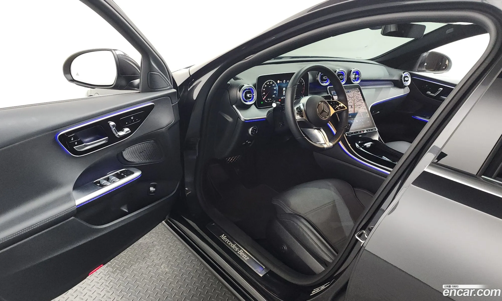 Mercedes-Benz C-Class W206 2023 — 21