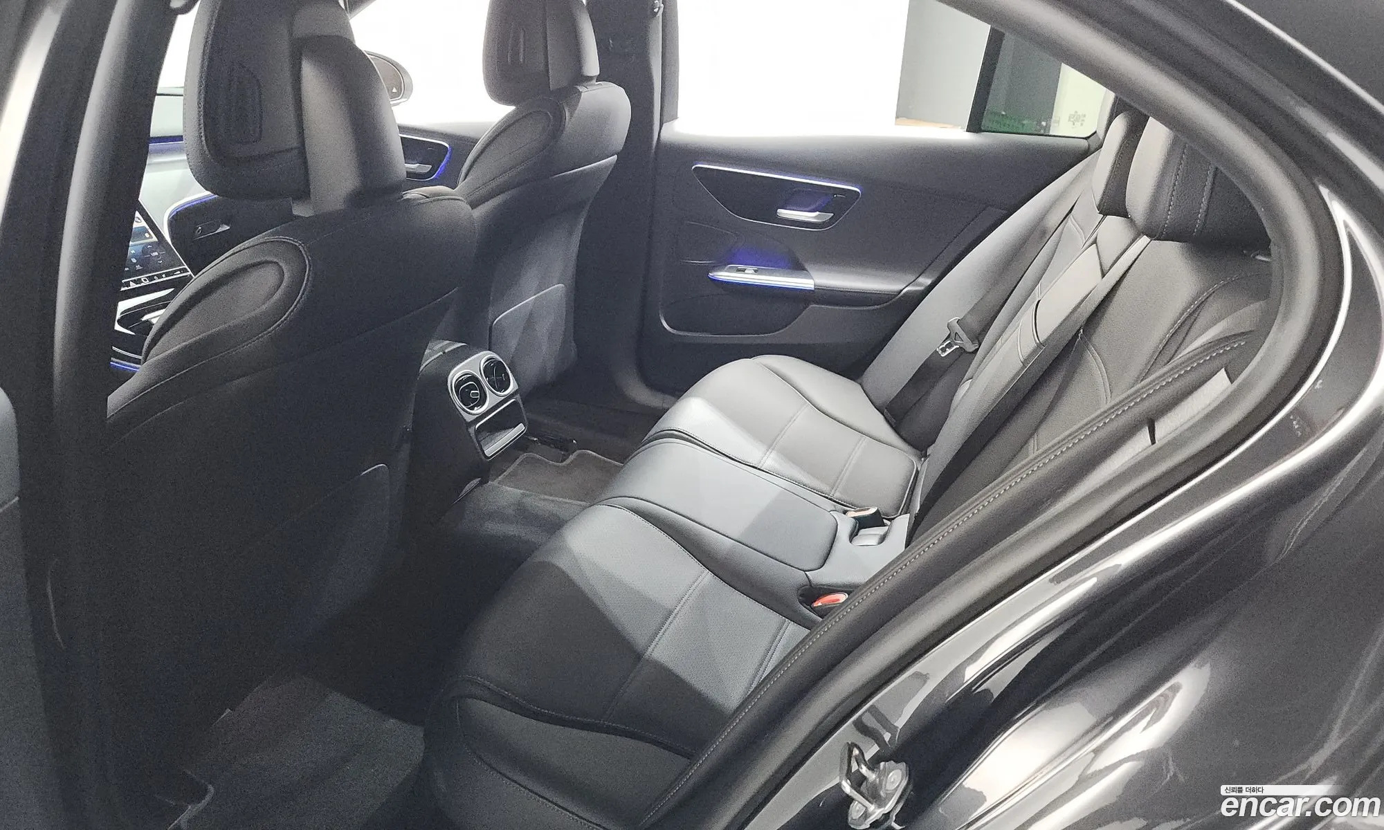 Mercedes-Benz C-Class W206 2023 — 13