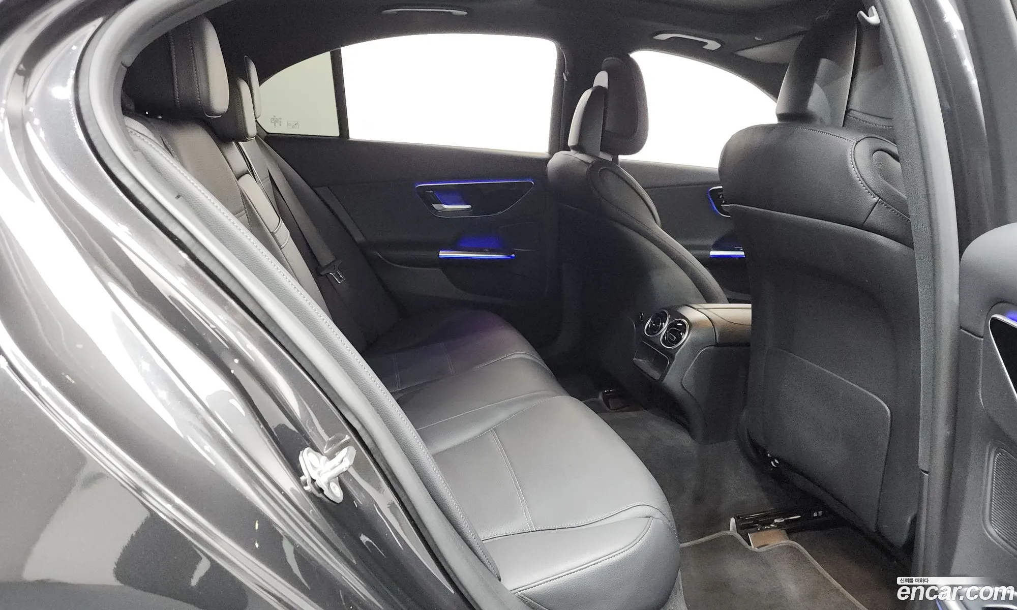 Mercedes-Benz C-Class W206 2023 — 2