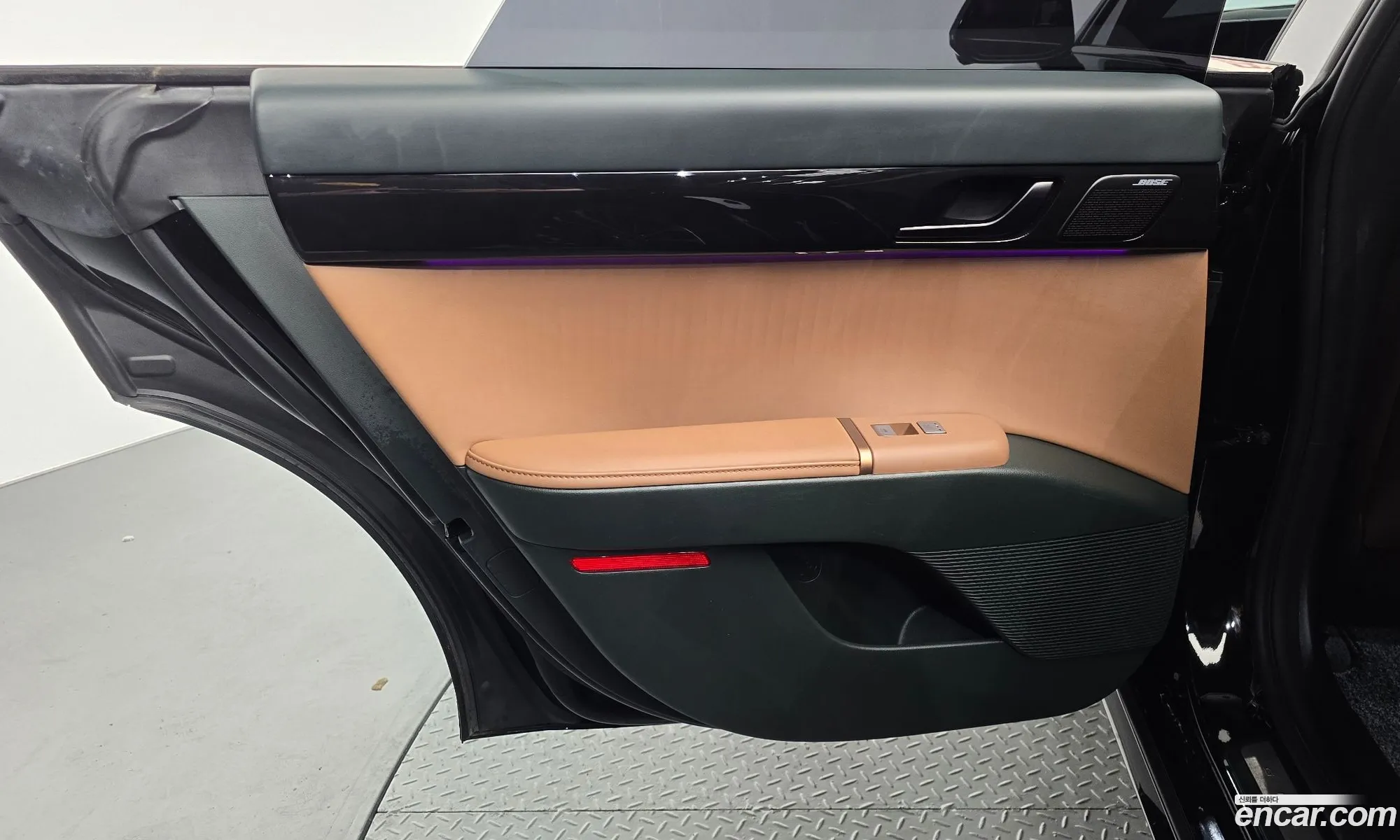 Hyundai Grandeur 2023 — 26