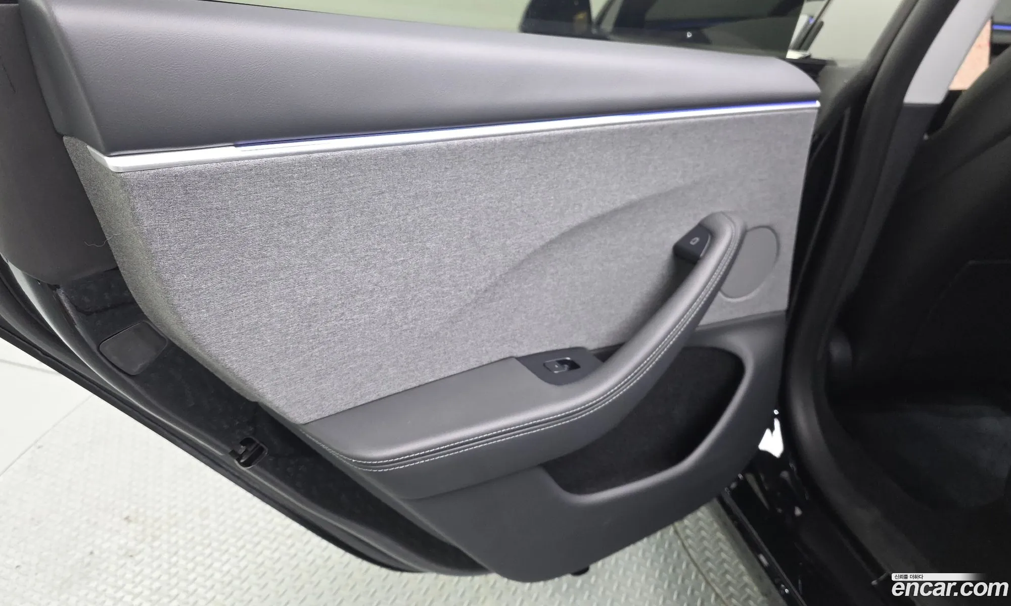 Tesla Model 3 2024 LRW3E7FS3RC136986 — 21