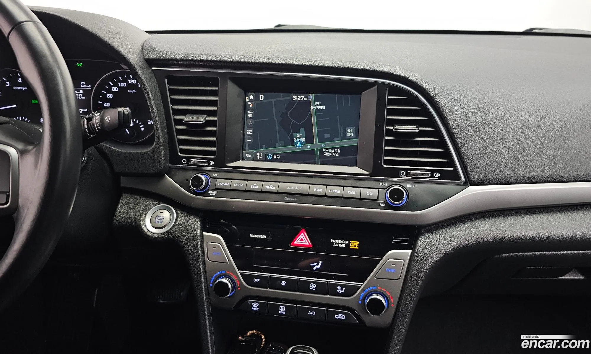 Hyundai Elantra AD 2016 — 5