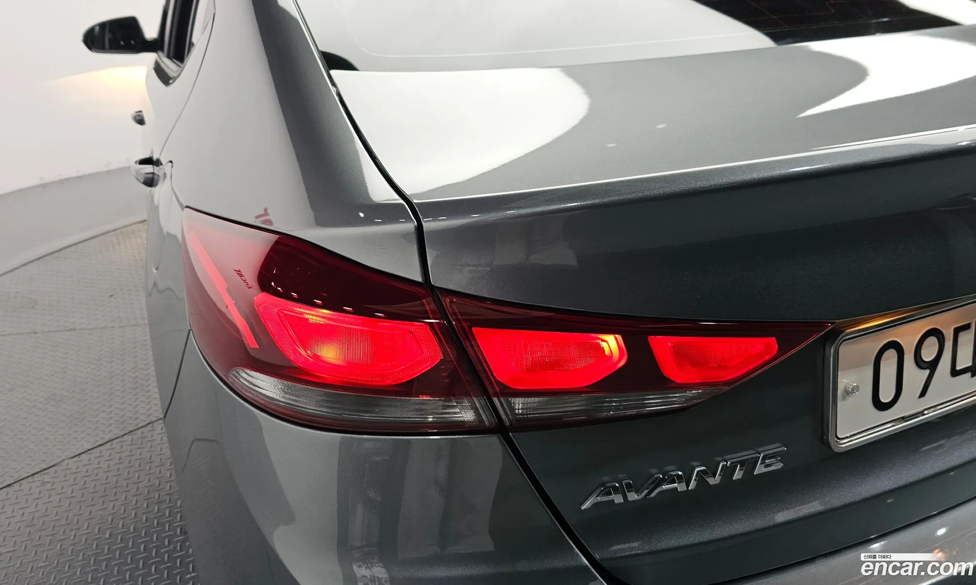 Hyundai Elantra AD 2016 — 4