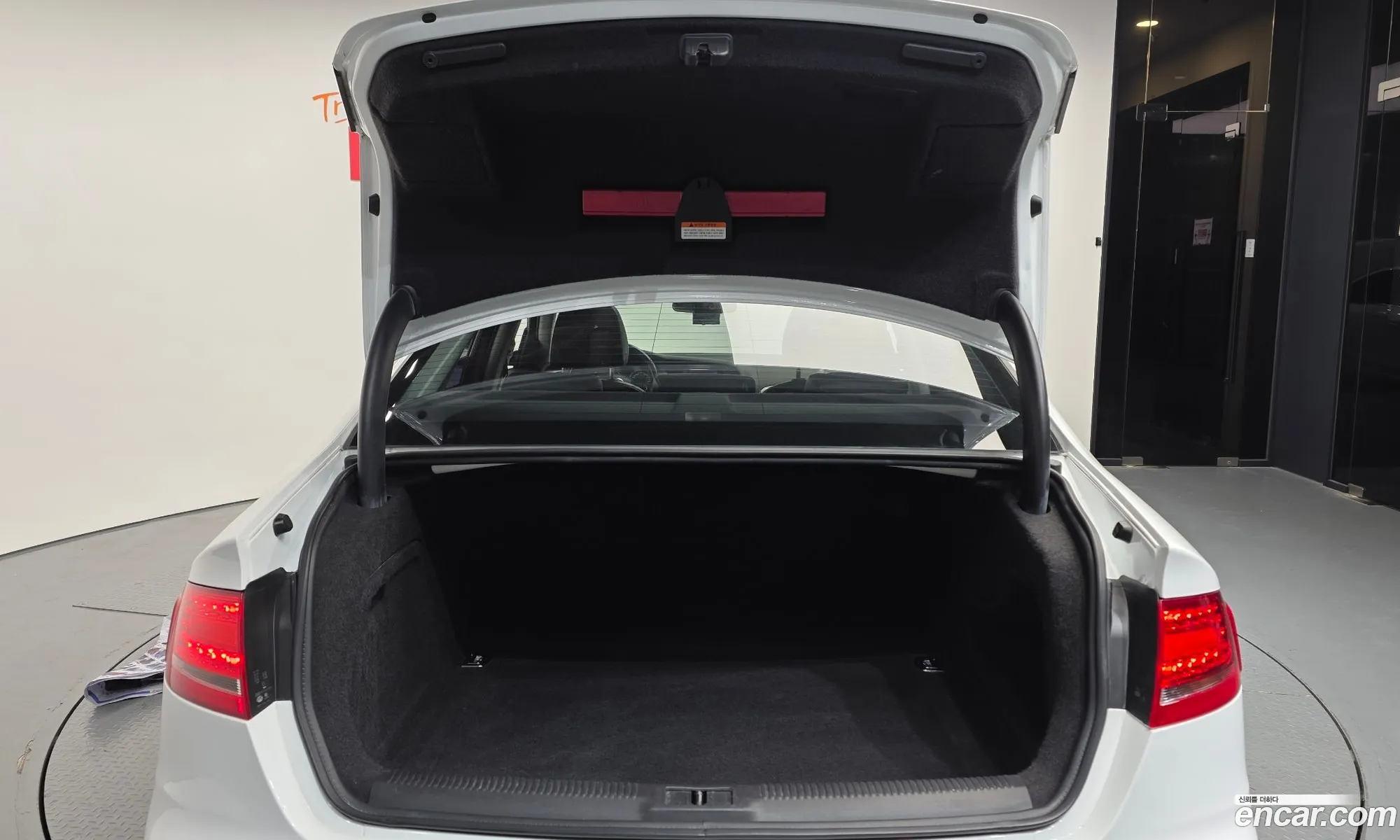Audi A4 2012 — 18