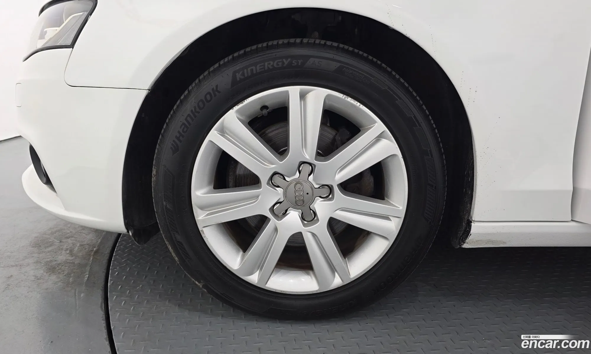 Audi A4 2012 — 13