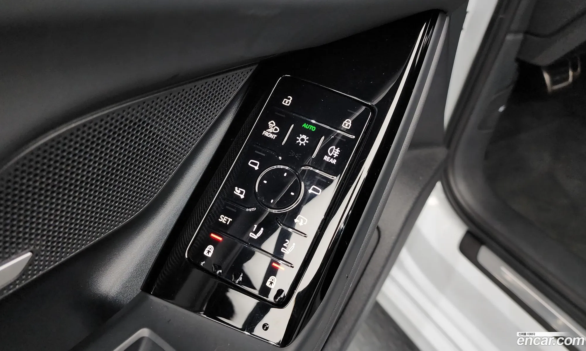 Audi A6 e-tron 2025 WAUZZZGHXSA014897 — 16